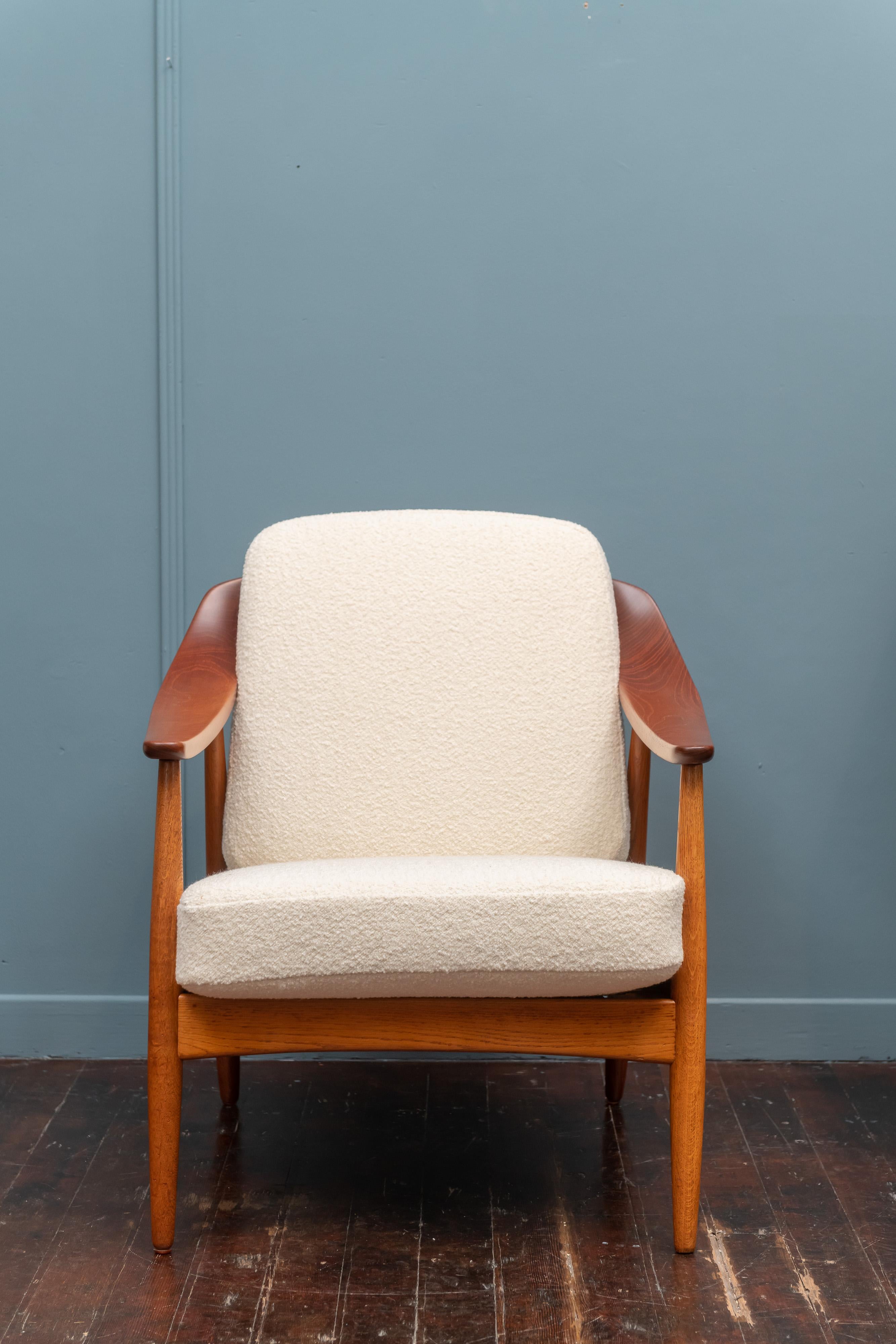 Scandinavian Modern Lounge Chairs 2