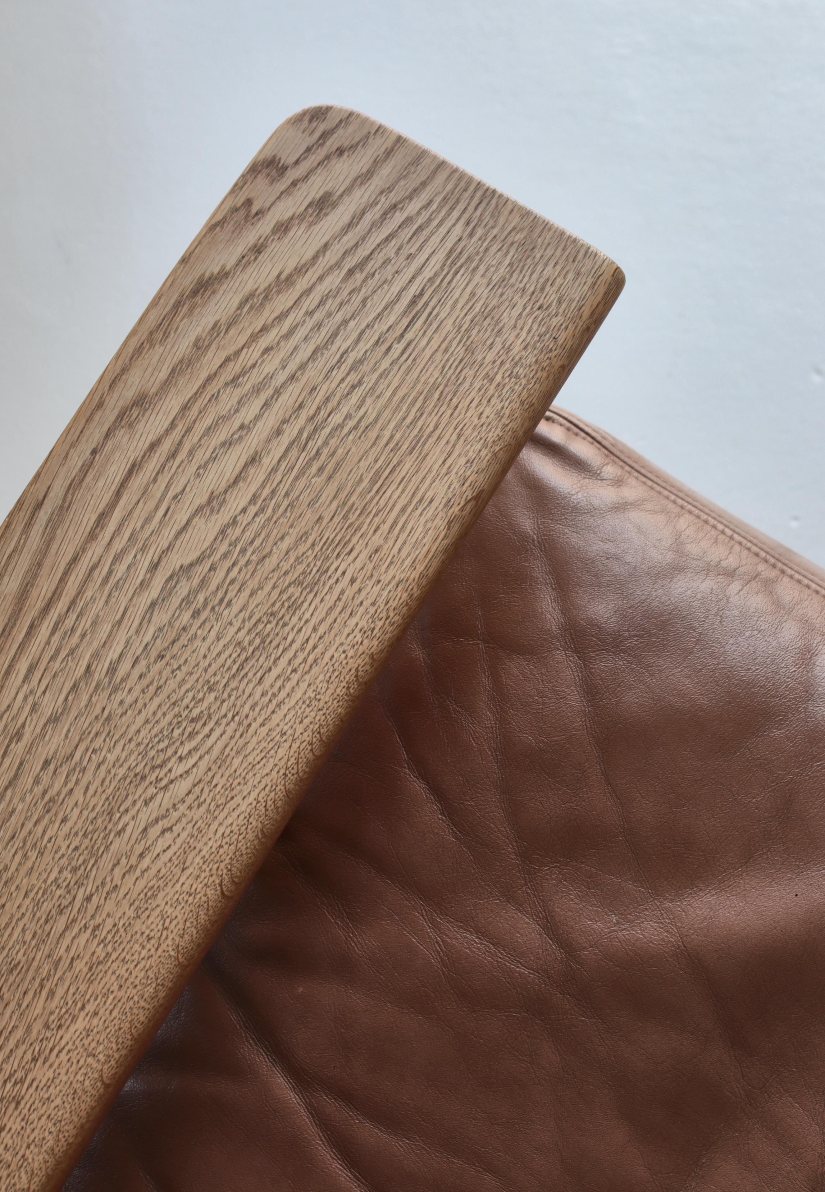 Sedie da salotto The Modern Scandinavian in Oak e pelle di Hans J. Wegner, 1960 in vendita 9