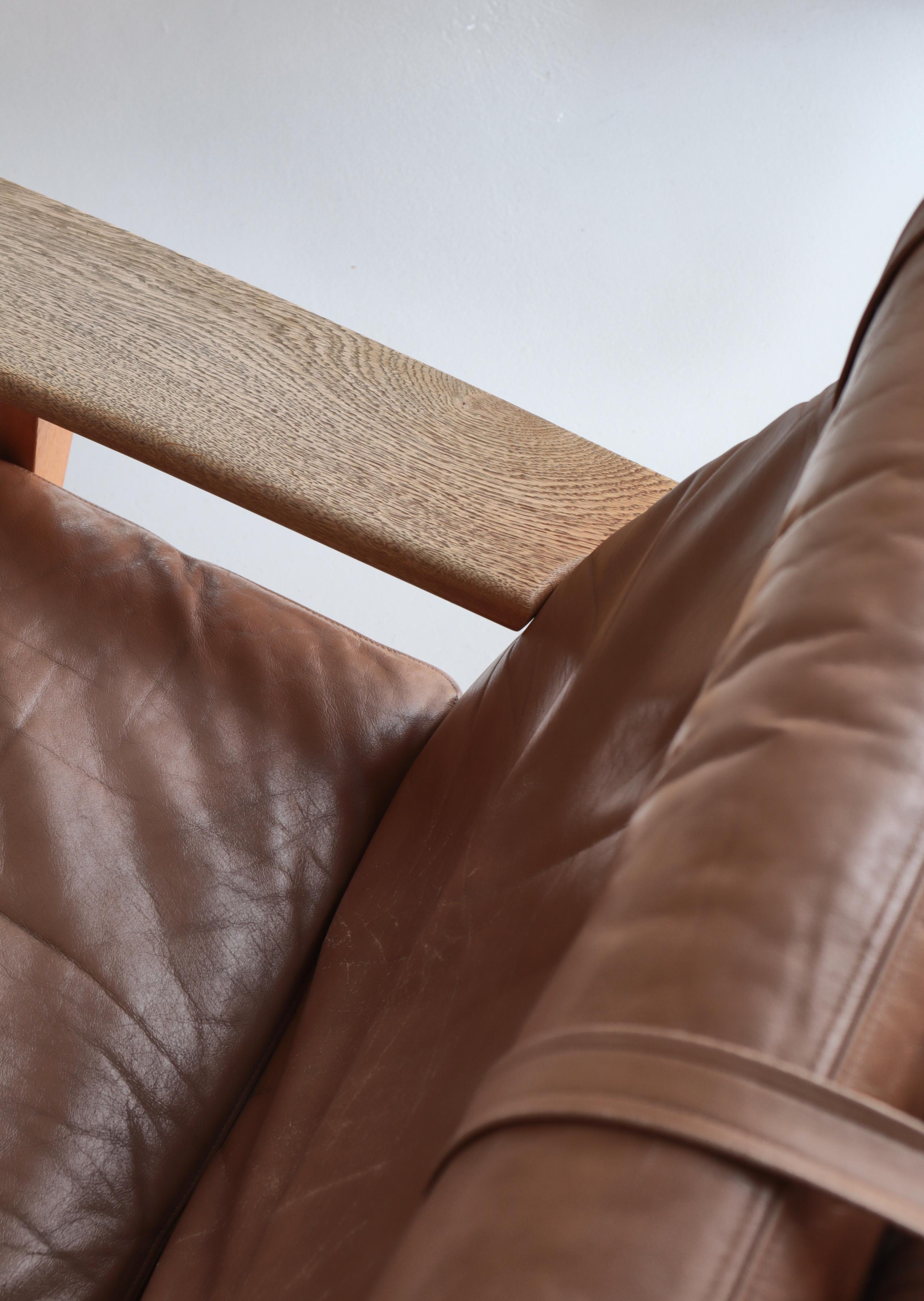Sedie da salotto The Modern Scandinavian in Oak e pelle di Hans J. Wegner, 1960 in vendita 1