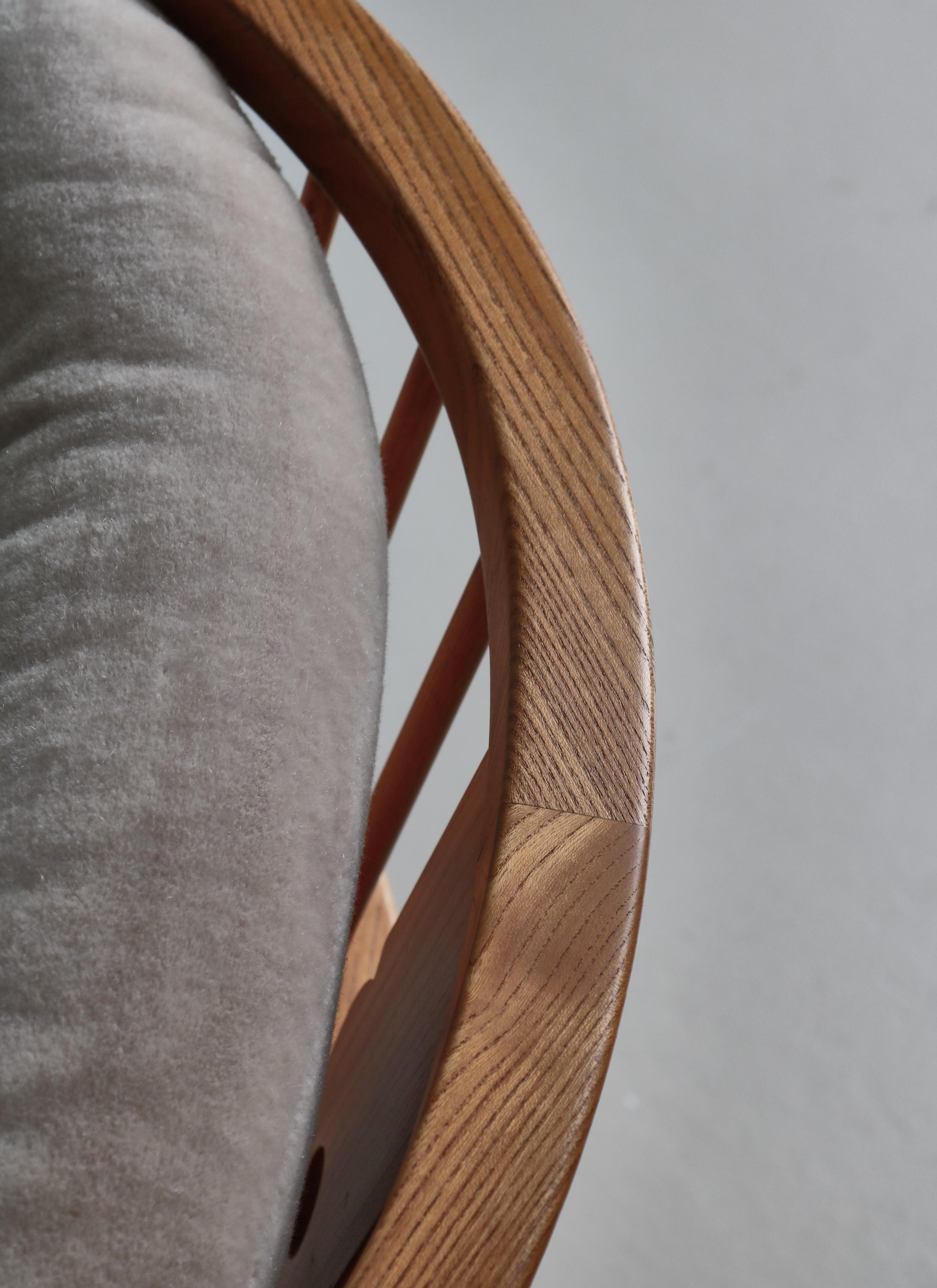 Scandinave  Fauteuils de salon modèle 1590, Fritz Hansen, orme et mohair de velours, années 1940 en vente 4