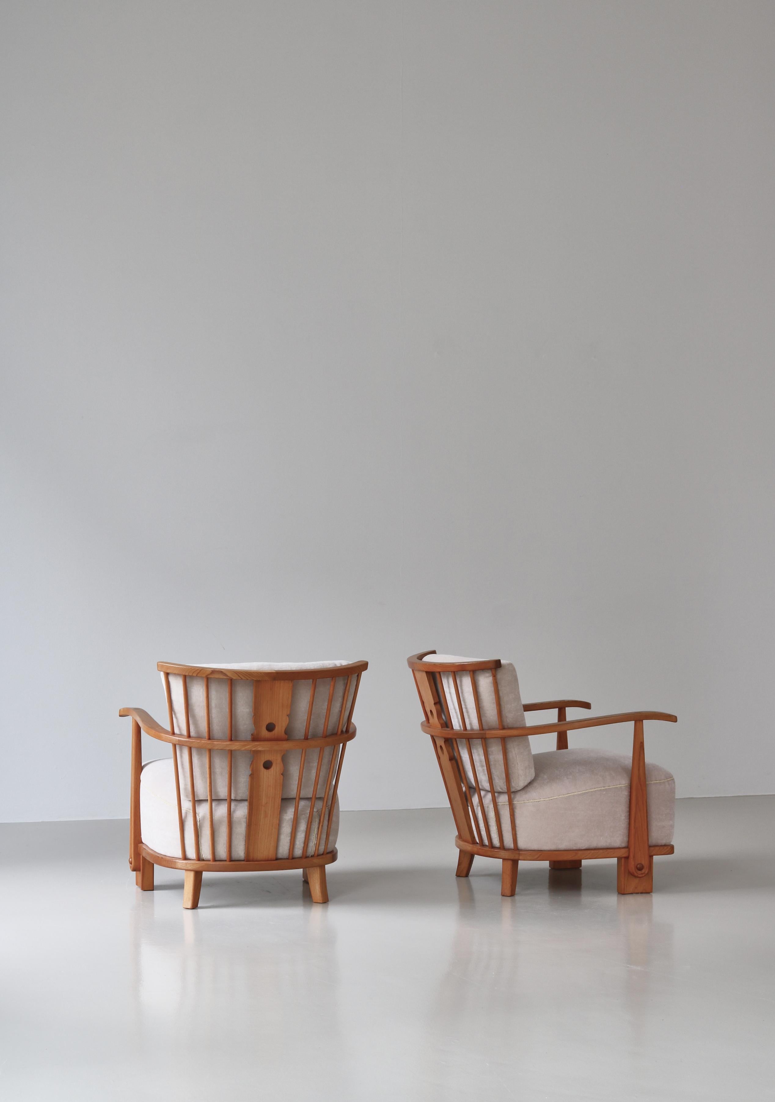Scandinave  Fauteuils de salon modèle 1590, Fritz Hansen, orme et mohair de velours, années 1940 en vente 5