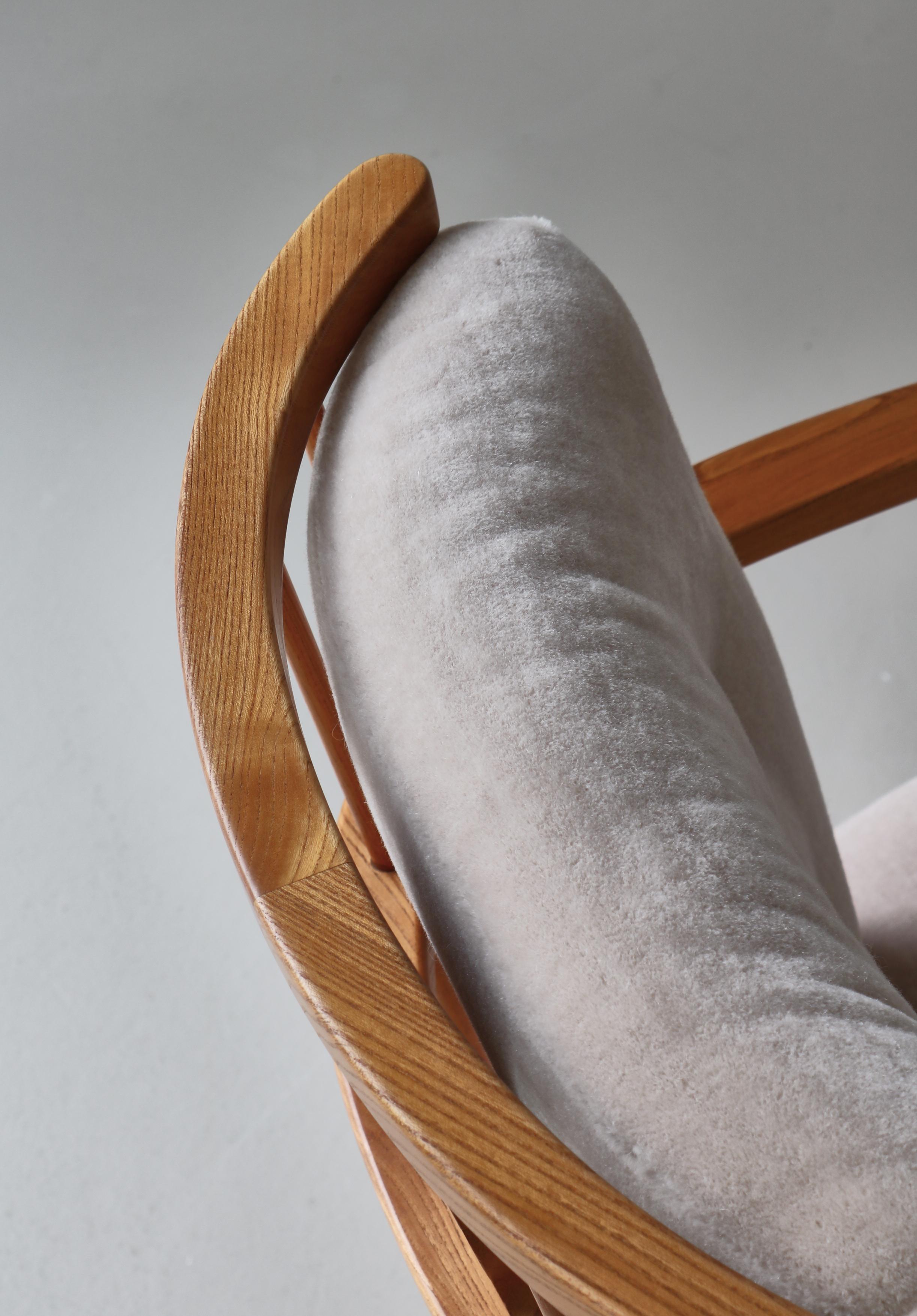 Scandinave  Fauteuils de salon modèle 1590, Fritz Hansen, orme et mohair de velours, années 1940 en vente 7