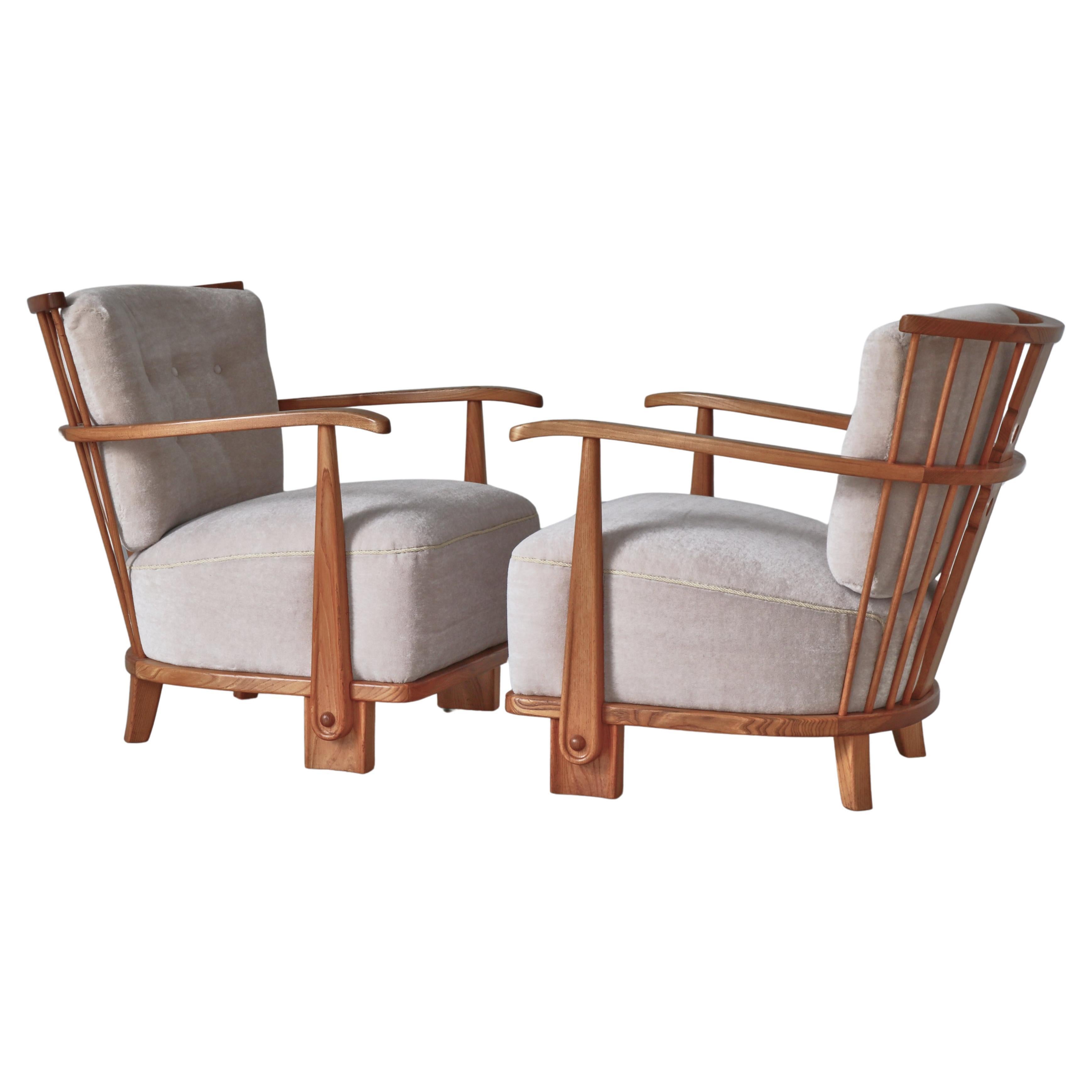 Scandinavian  Lounge Chairs Model 1590, Fritz Hansen, Elm & Velvet Mohair, 1940s