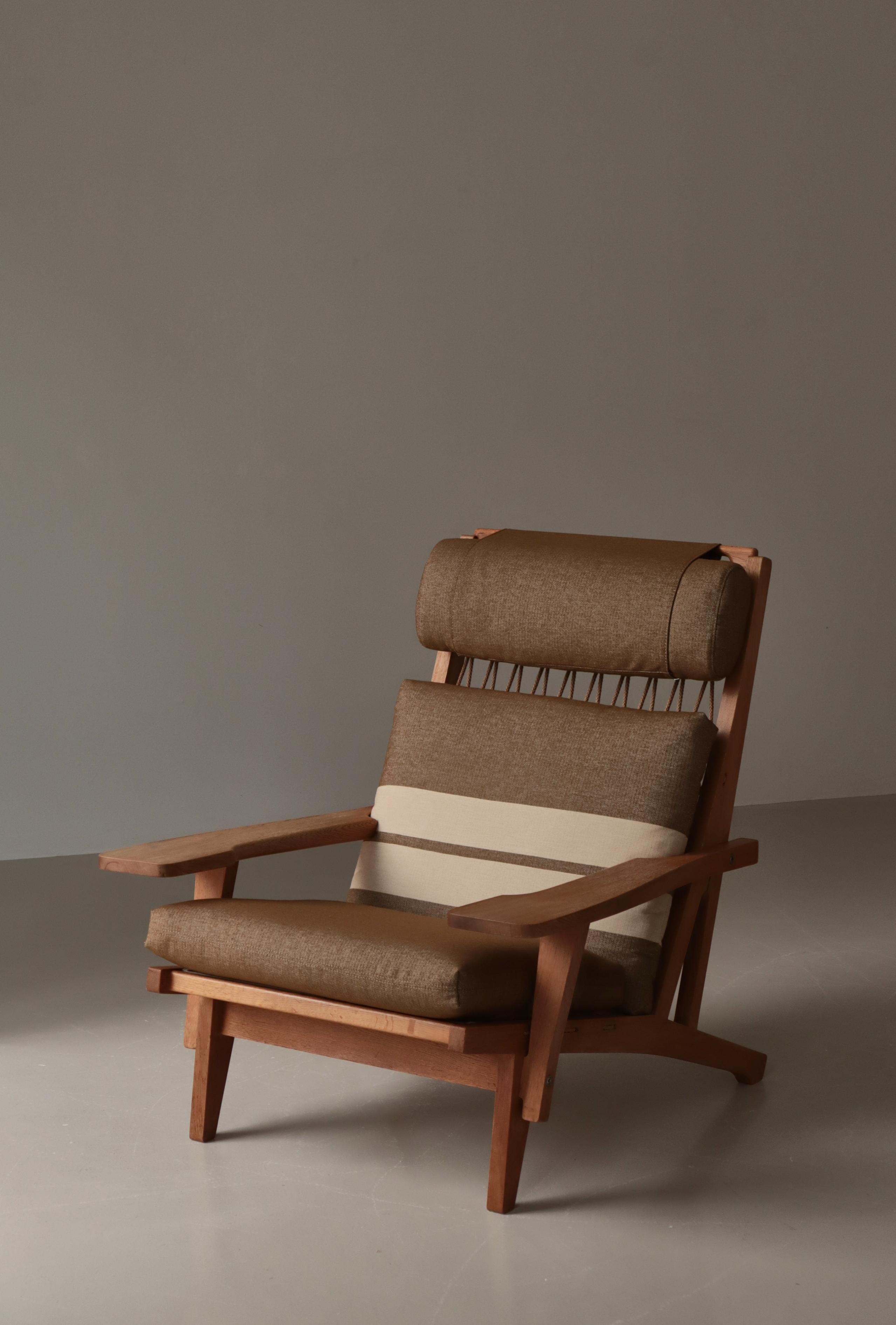 Sillas de salón modernas escandinavas Model 375 de Hans J. Wegner, GETAMA, años 60 en venta 8