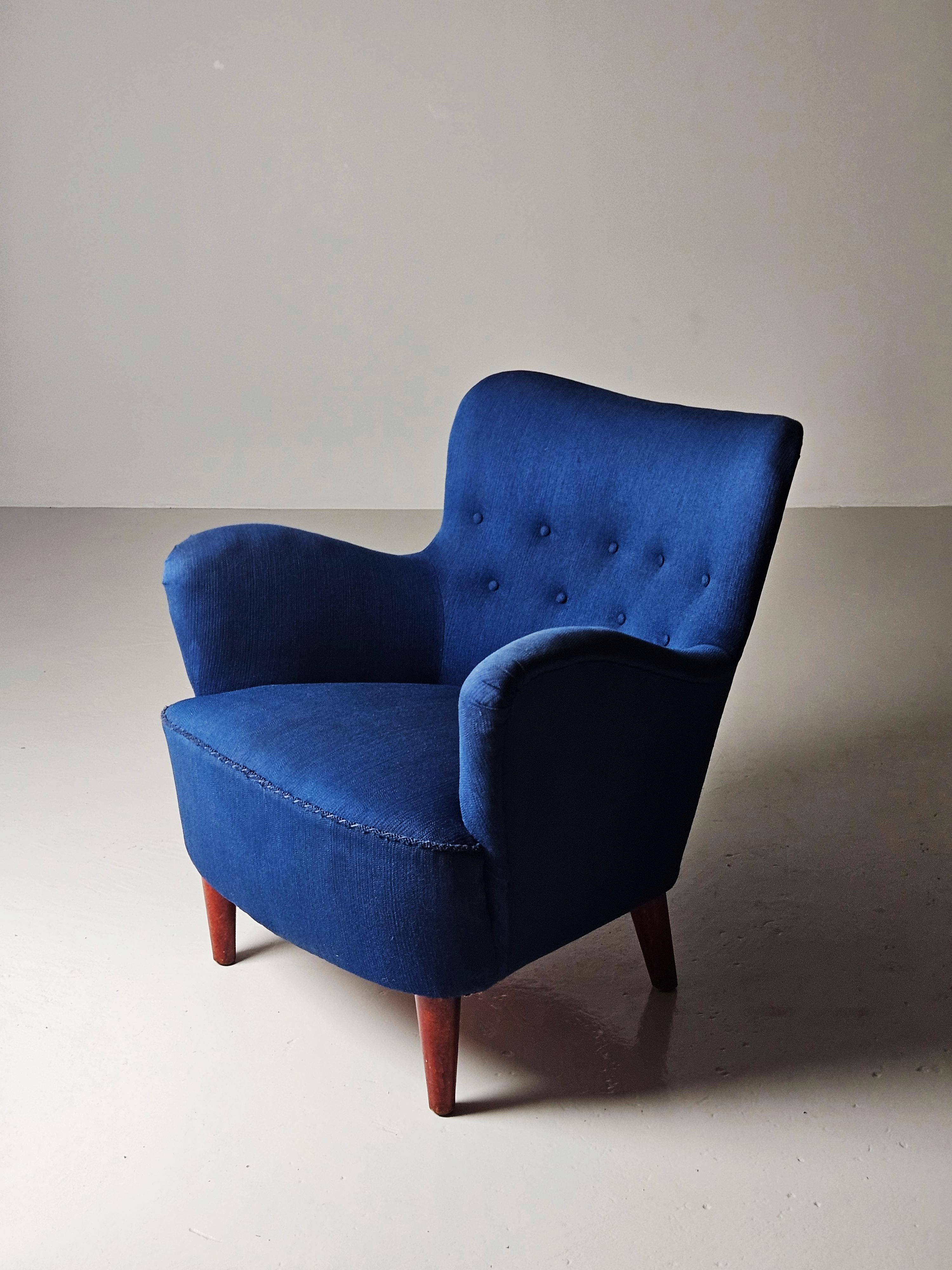 Swedish Scandinavian modern lounge chairs, unknown designer, Sweden, 1960s For Sale