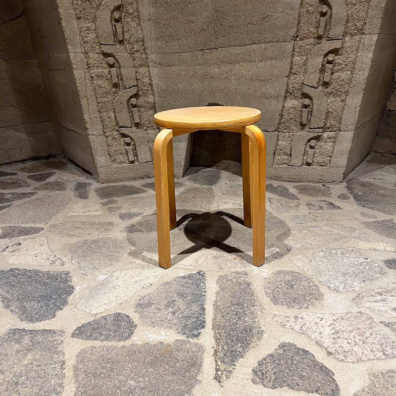 1970s Scandinavian Modern Low Stool Four-Legged Birch Wood
17.75 h x 16.5 diameter
Preowned vintage condition
Refer to images listed