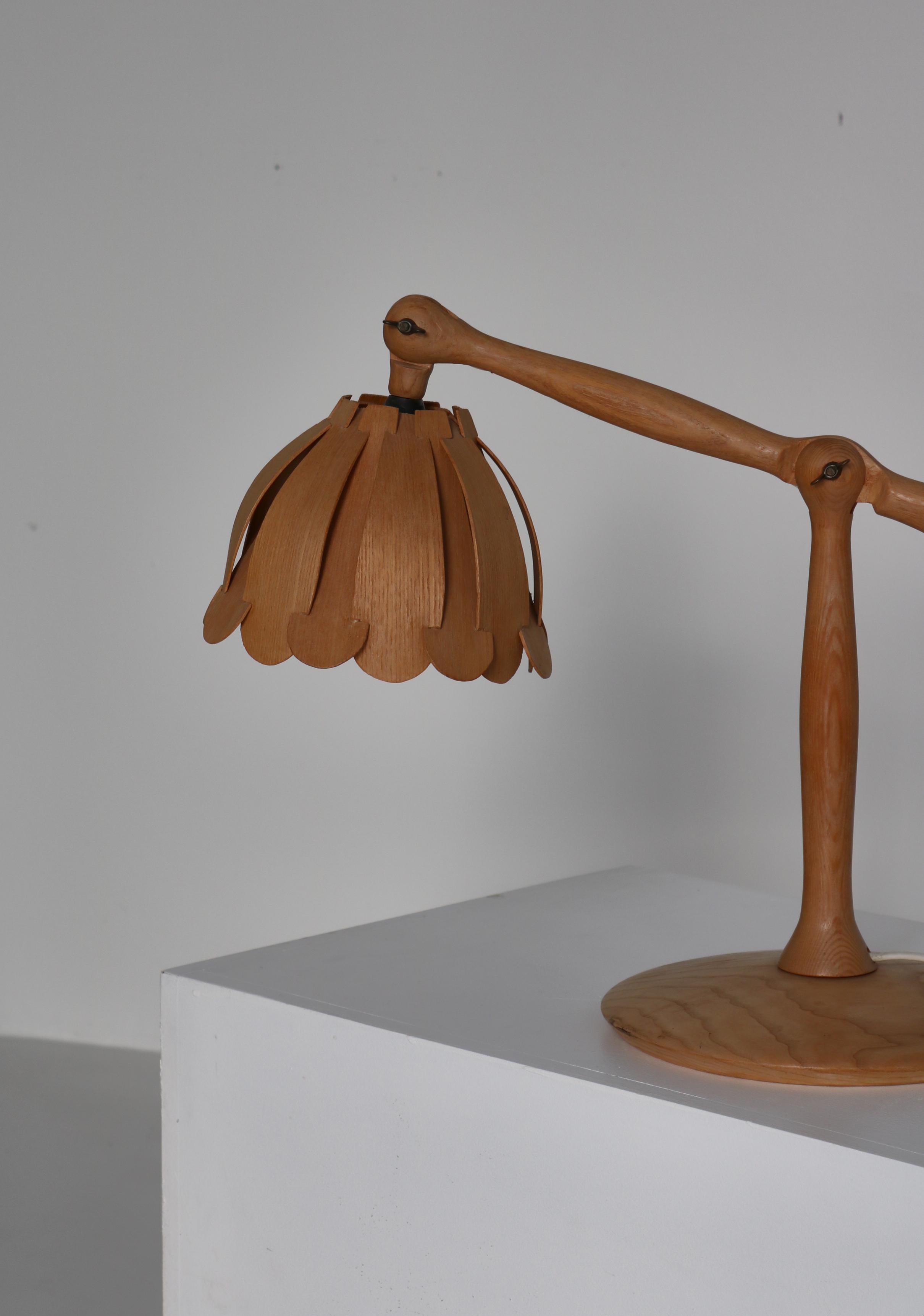 Frêne Lampe de bureau scandinave moderne de style «LUXUS » en bois de frêne, Suède, années 1960 en vente