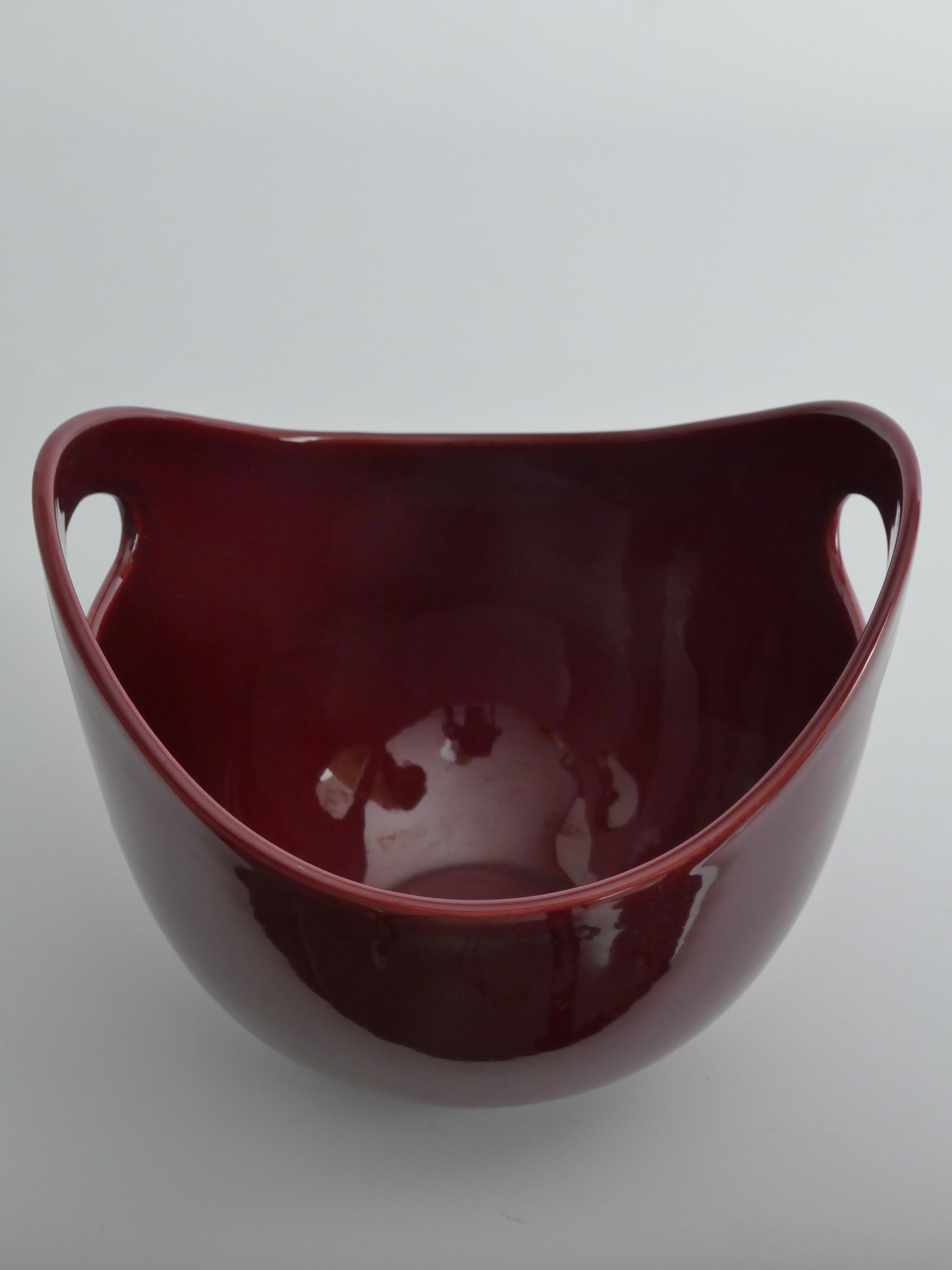 Scandinavian Modern Merlot Red Stoneware Bowl by SYCO, Sweden, 1950s For Sale 5