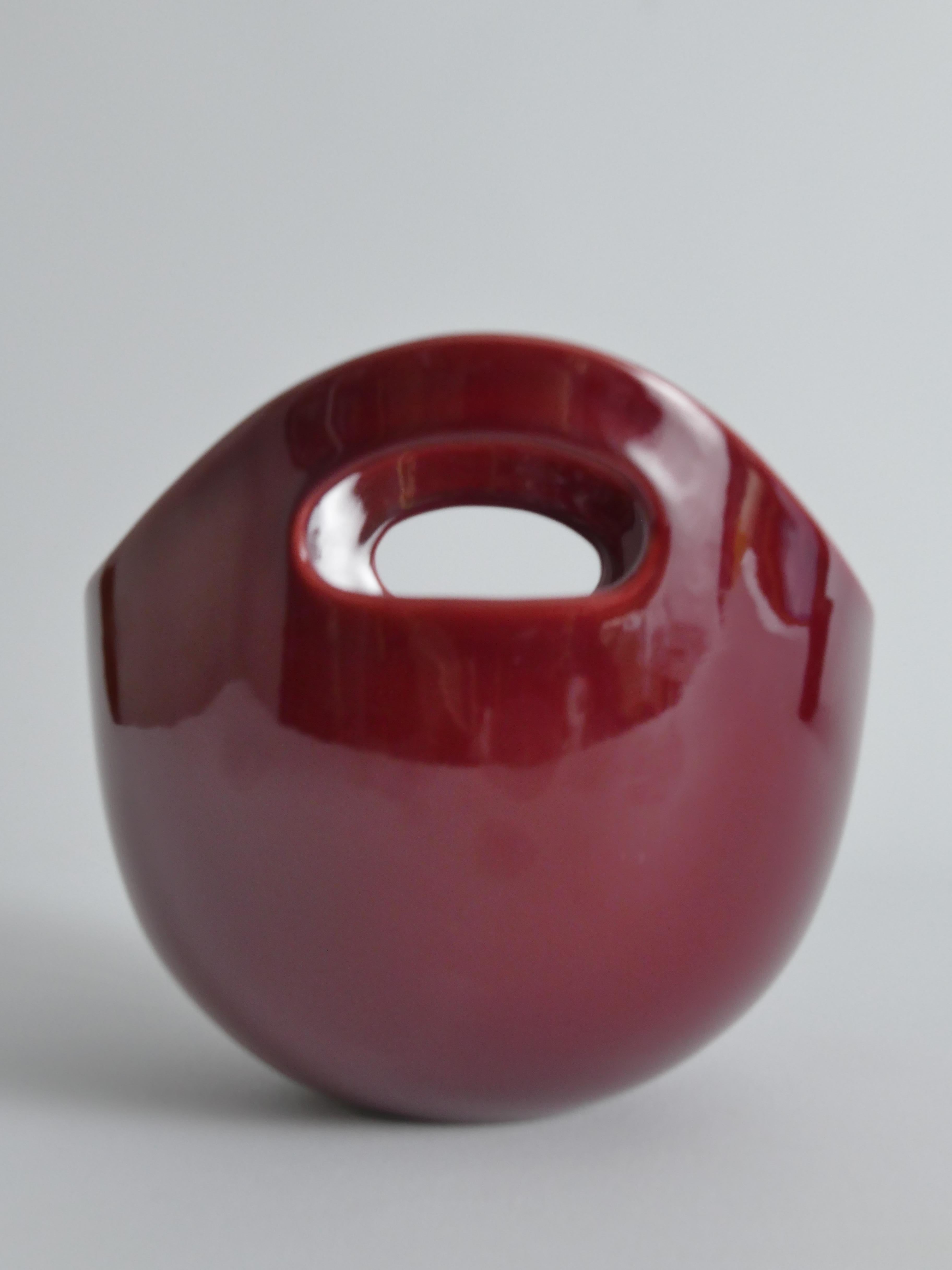 Scandinavian Modern Merlot Red Stoneware Bowl by SYCO, Sweden, 1950s For Sale 1