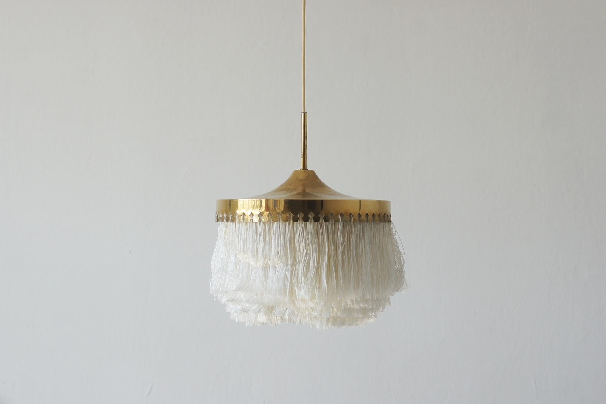Le plafonnier Model T601 de Hans-Agne Jakobsson est un exemple classique du design scandinave des années 1960, alliant élégance et fonctionnalité.
 

Aujourd'hui, les lampes Hans-Agne Agnes sont sous les feux de la rampe comme jamais auparavant.

La