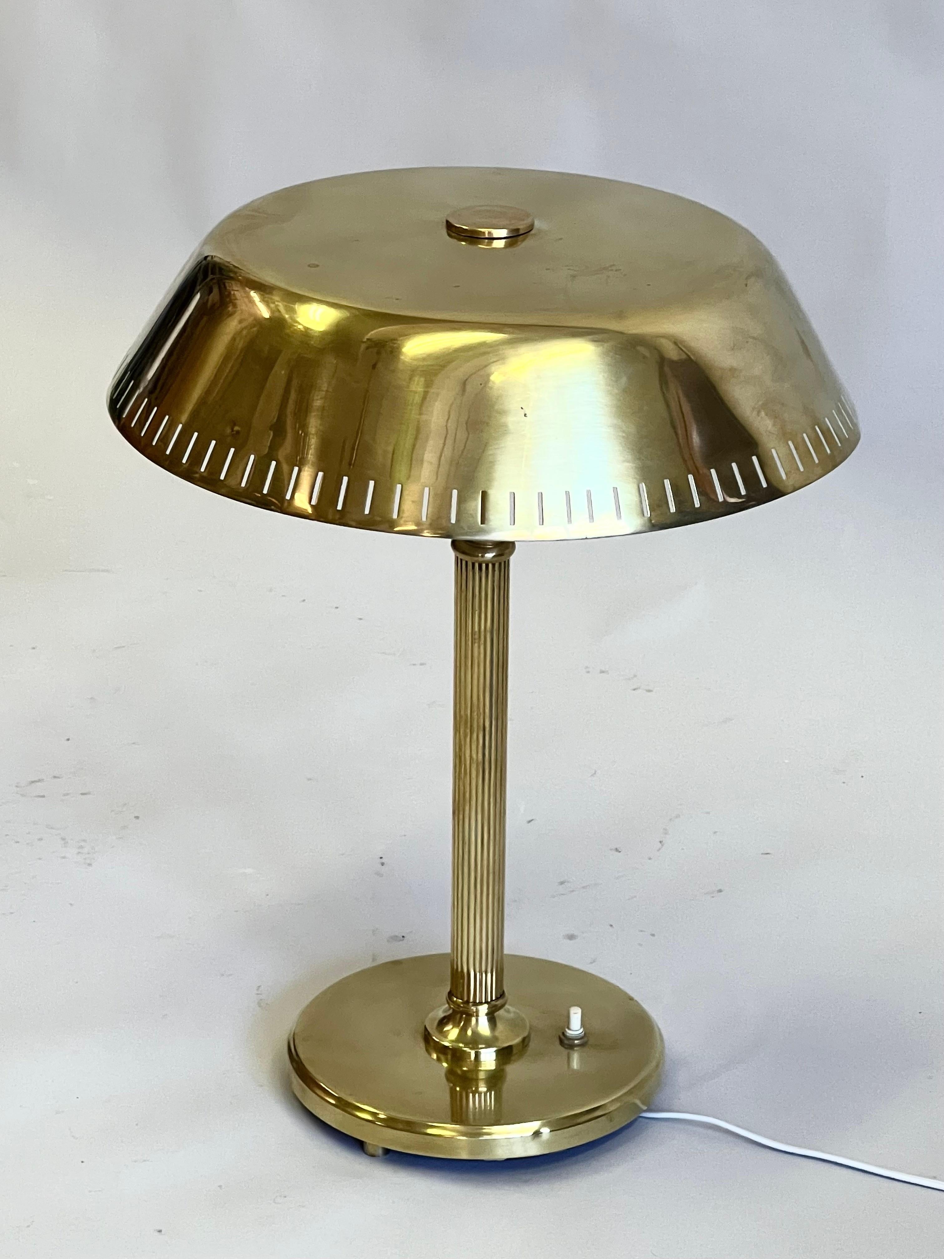 Finnish Scandinavian Modern Neoclassical Brass Table / Desk Lamp Attr. to Paavo Tynell  For Sale