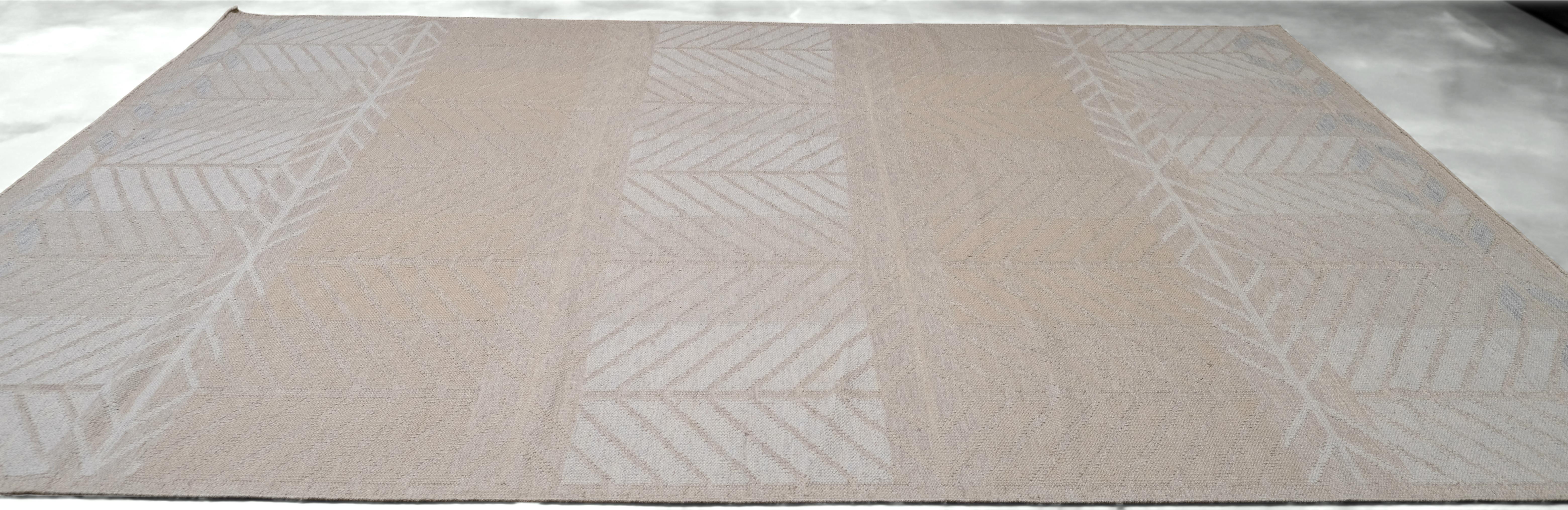 Skandinavischer moderner neutralfarbiger Chevron-Wollteppich 9'1''x12' (Asiatisch) im Angebot