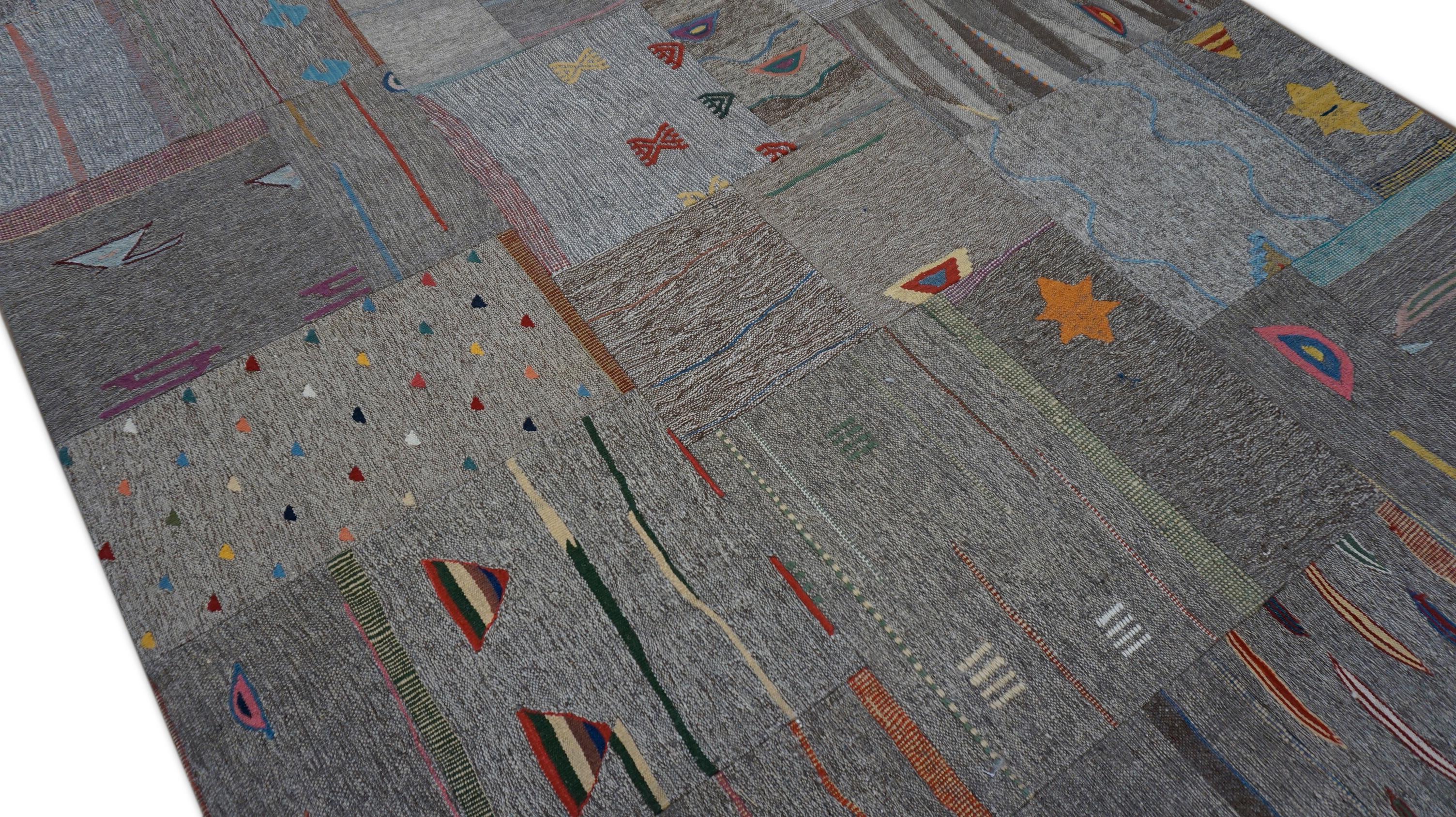Skandinavischer moderner Nutral getönter Wollteppich mit lebhaften Akzenten, 5'x8' (Skandinavische Moderne) im Angebot