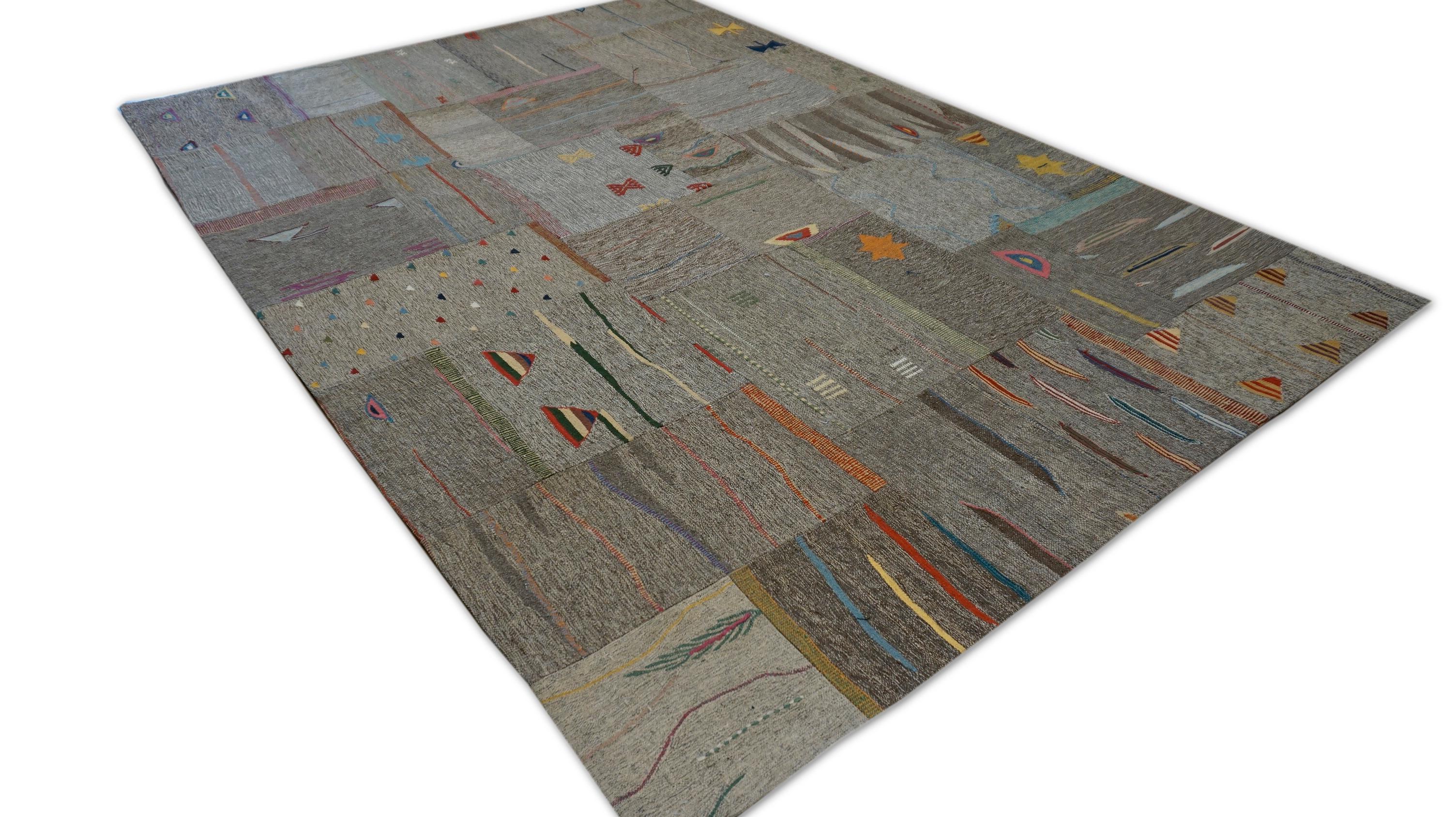 Skandinavischer moderner Nutral getönter Wollteppich mit lebhaften Akzenten, 5'x8' (Asiatisch) im Angebot