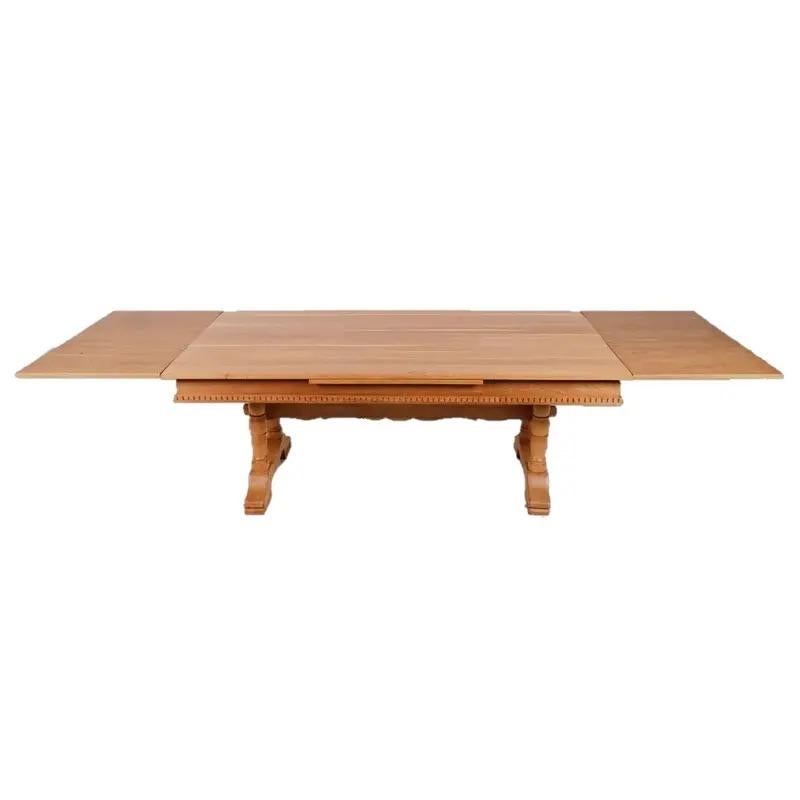XX secolo Tavolo da pranzo a cavalletto grande The Modern Scandinavian Oak in vendita