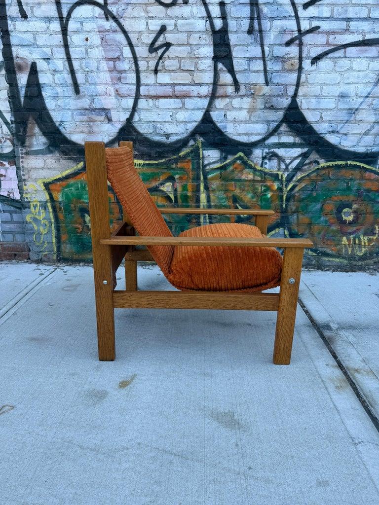 The Moderns Oak MODERNITY Chaise longue en velours côtelé Sling Bon état - En vente à Brooklyn, NY