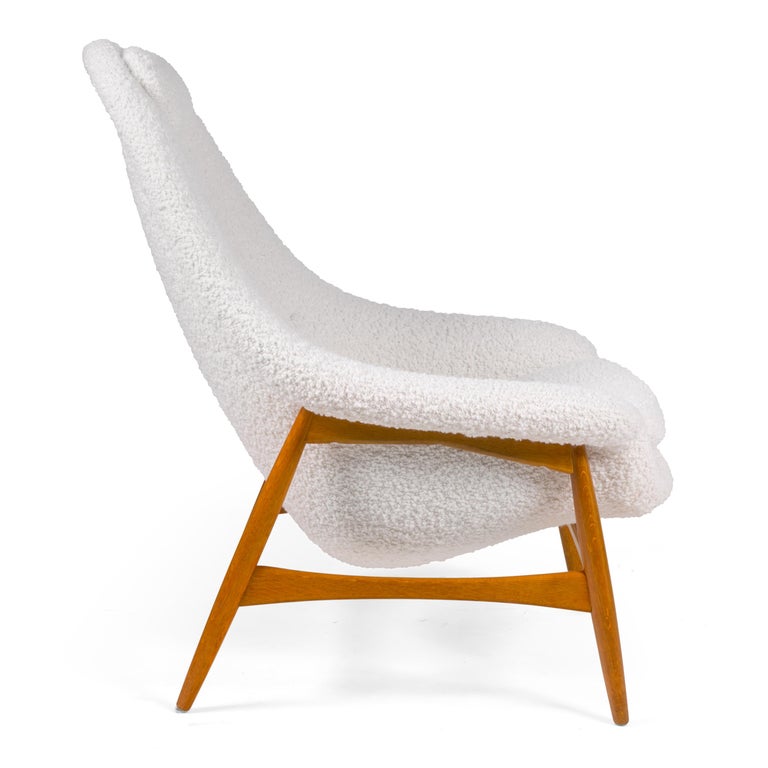 Danish Scandinavian Modern Oak and Upholstered Womblike Lounge Chair, Denmark 1960s