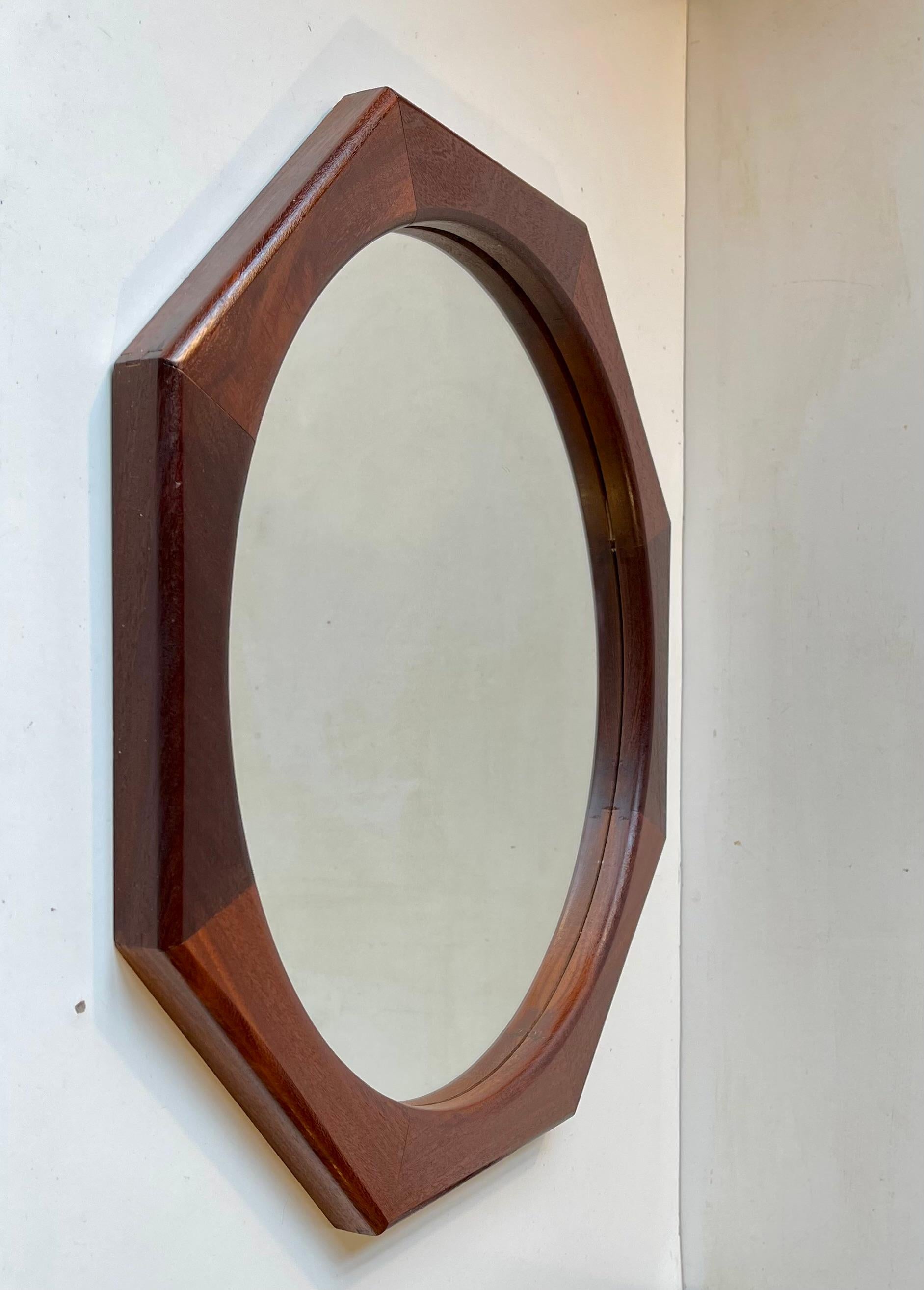Scandinave Miroir mural octogonal scandinave moderne en teck, 1970 en vente