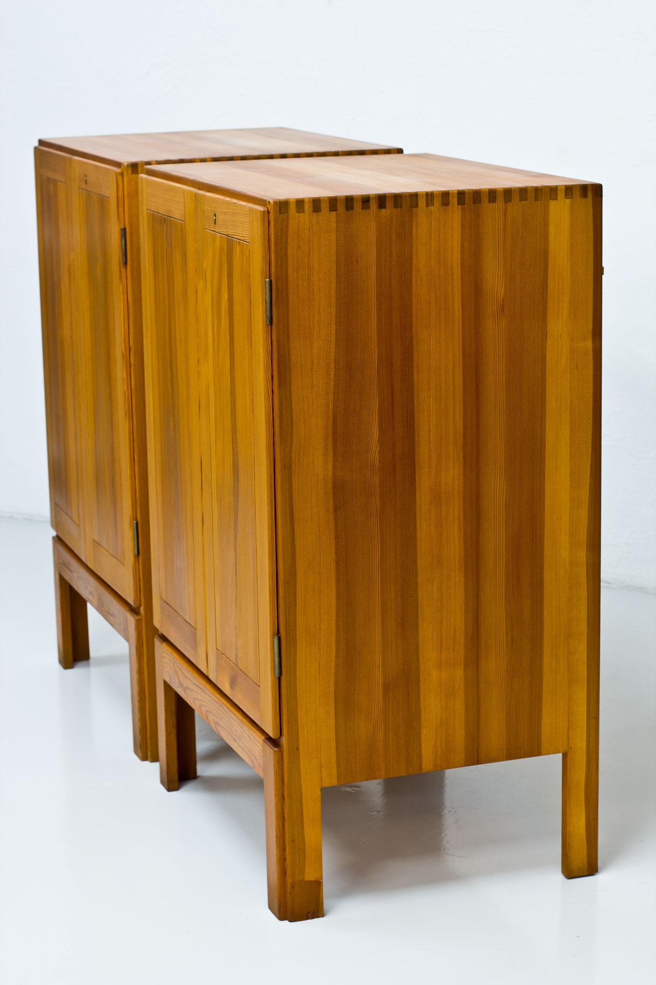 Scandinavian Modern Oregon Pine Cabinets by Børge  Mogensen, 1960s, Set of 2 In Good Condition In Stockholm, SE