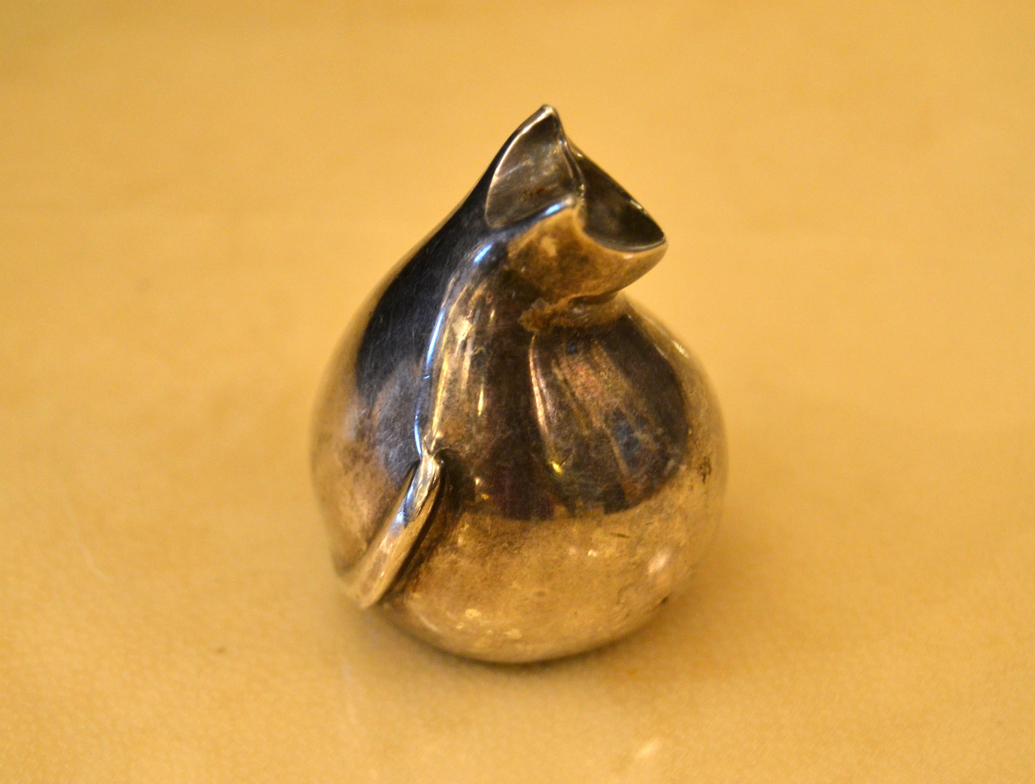 Scandinavian Modern Original Dansk Design Silver Plate Cat Paperweight, Denmark In Good Condition In Miami, FL