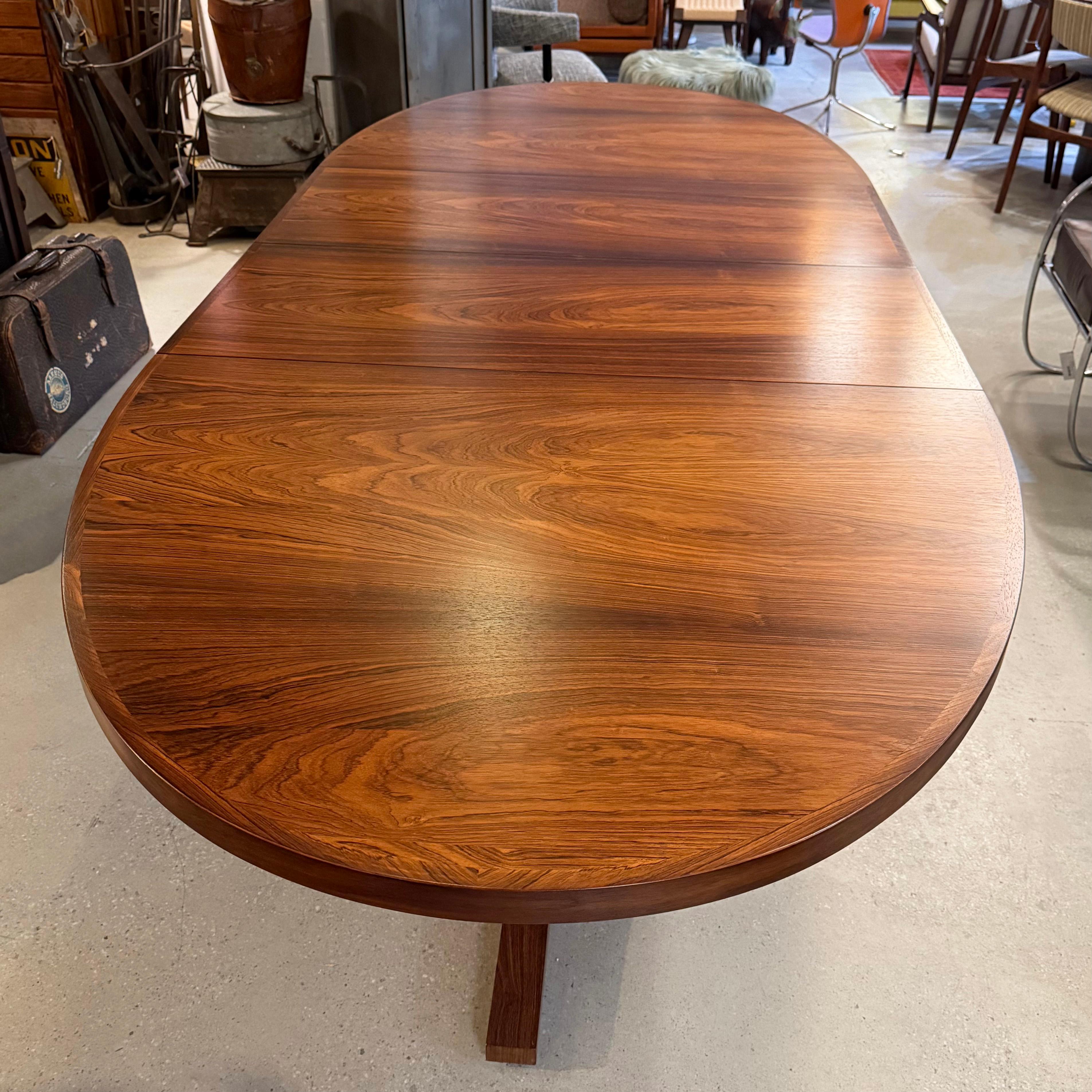 Scandinavian Modern Oval Rosewood Extension Dining Table By John Mortensen 8