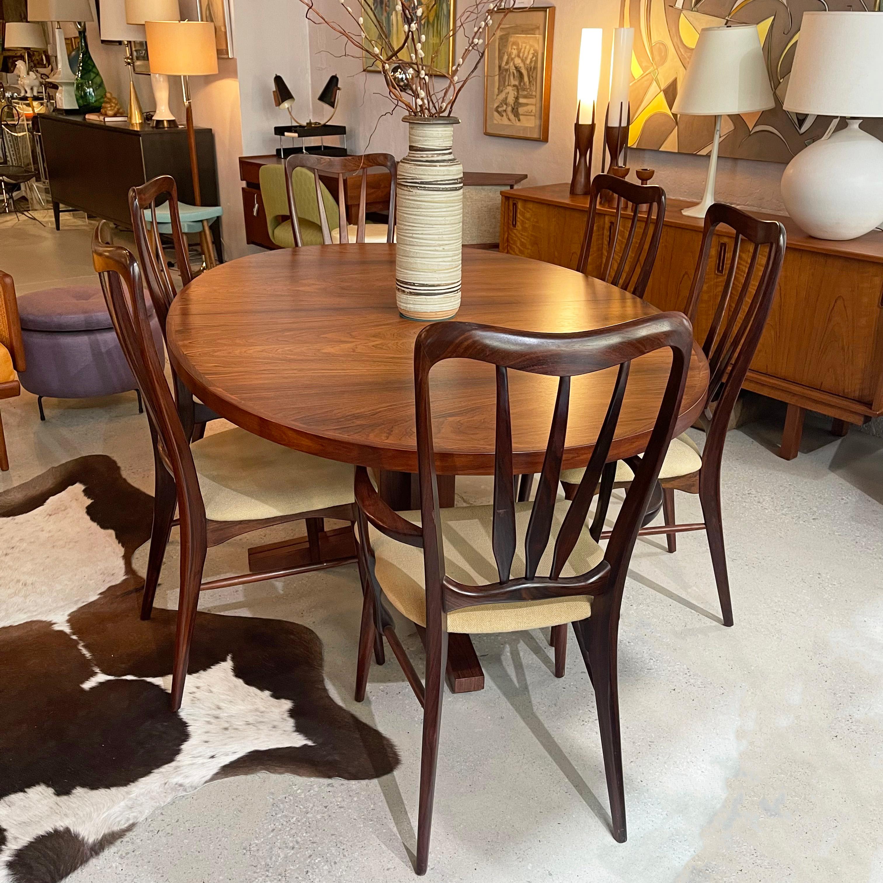 20th Century Scandinavian Modern Oval Rosewood Extension Dining Table By John Mortensen