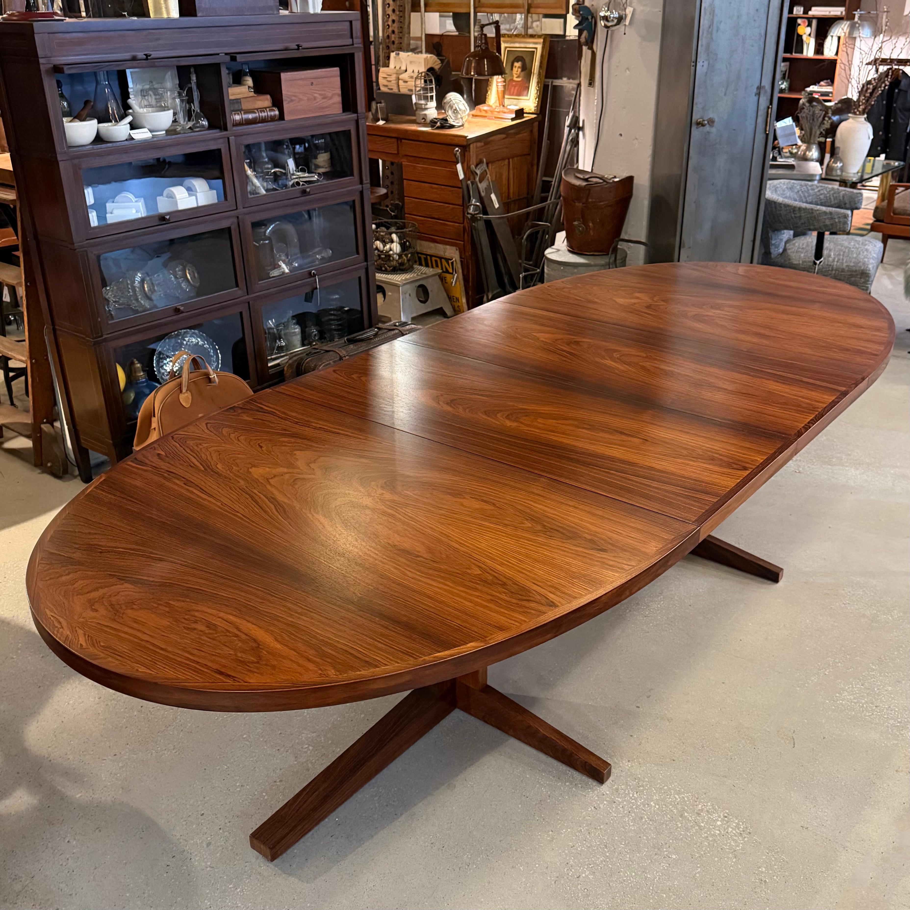 Scandinavian Modern Oval Rosewood Extension Dining Table By John Mortensen 2