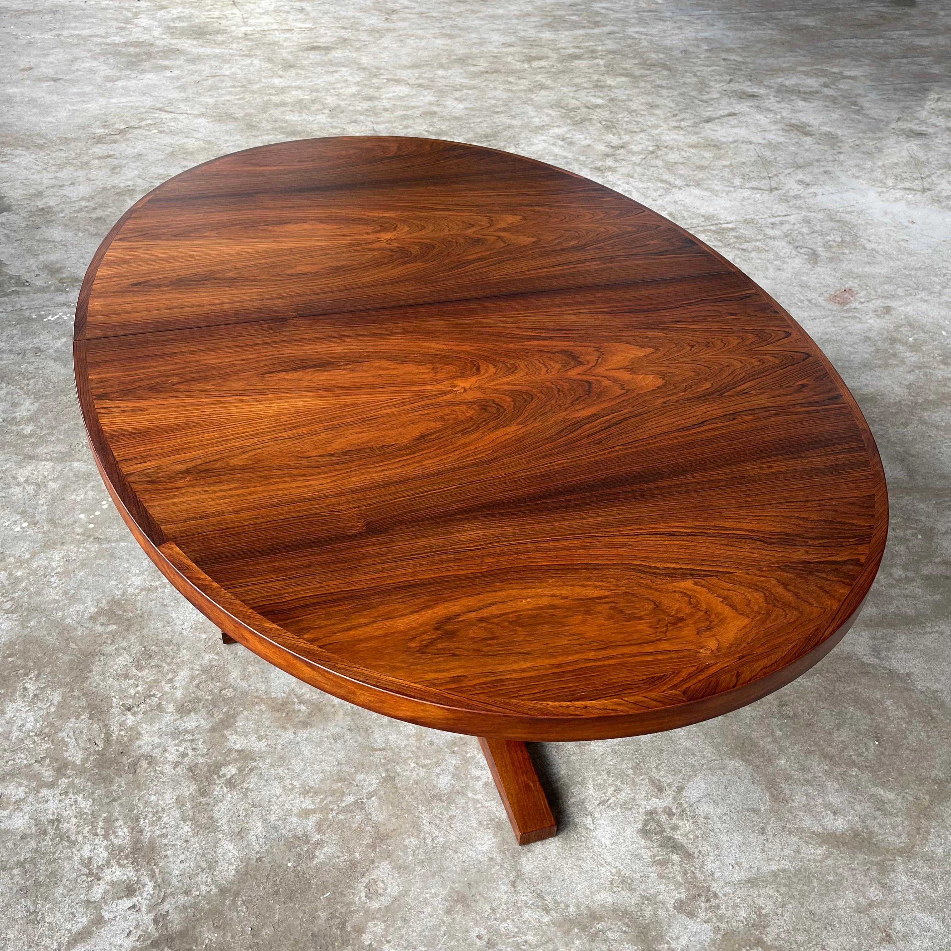 Scandinavian Modern Oval Rosewood Extension Dining Table By John Mortensen 7