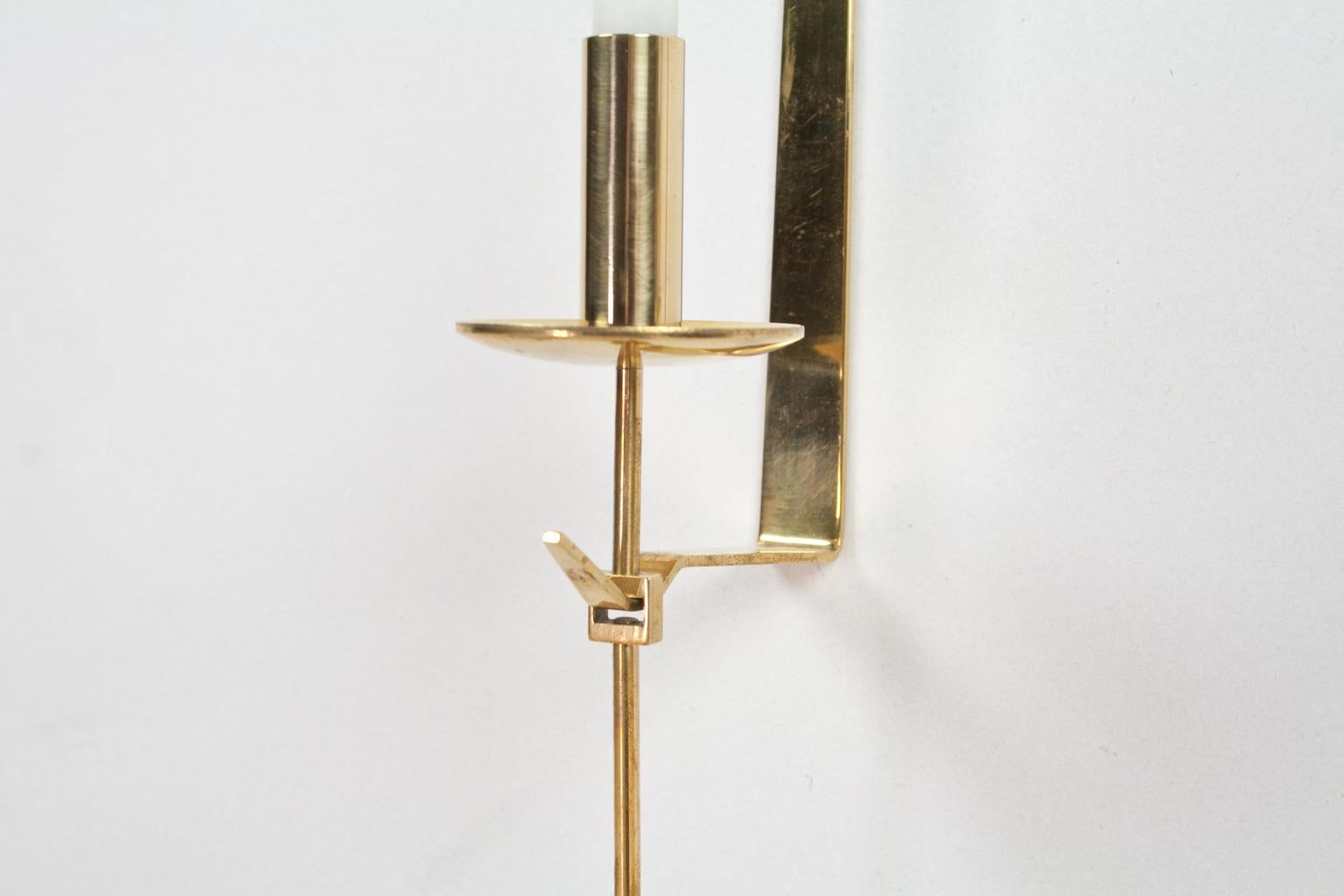 Scandinavian Modern Pair of Brass Candleholders 'Pendeln' by Pierre Forssell 1