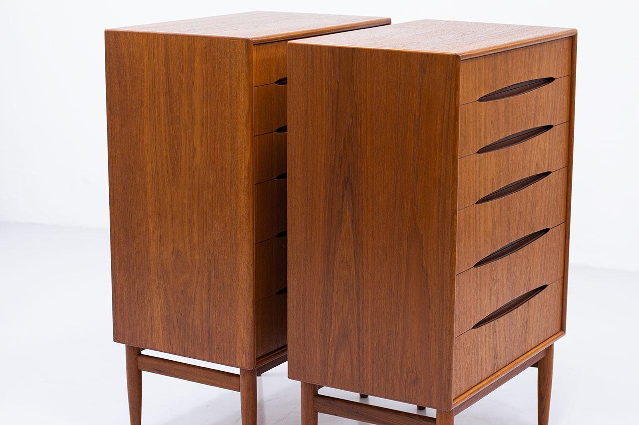 Scandinavian Modern Pair of Chest of Drawers by Kurt Østervig, 1950s 8