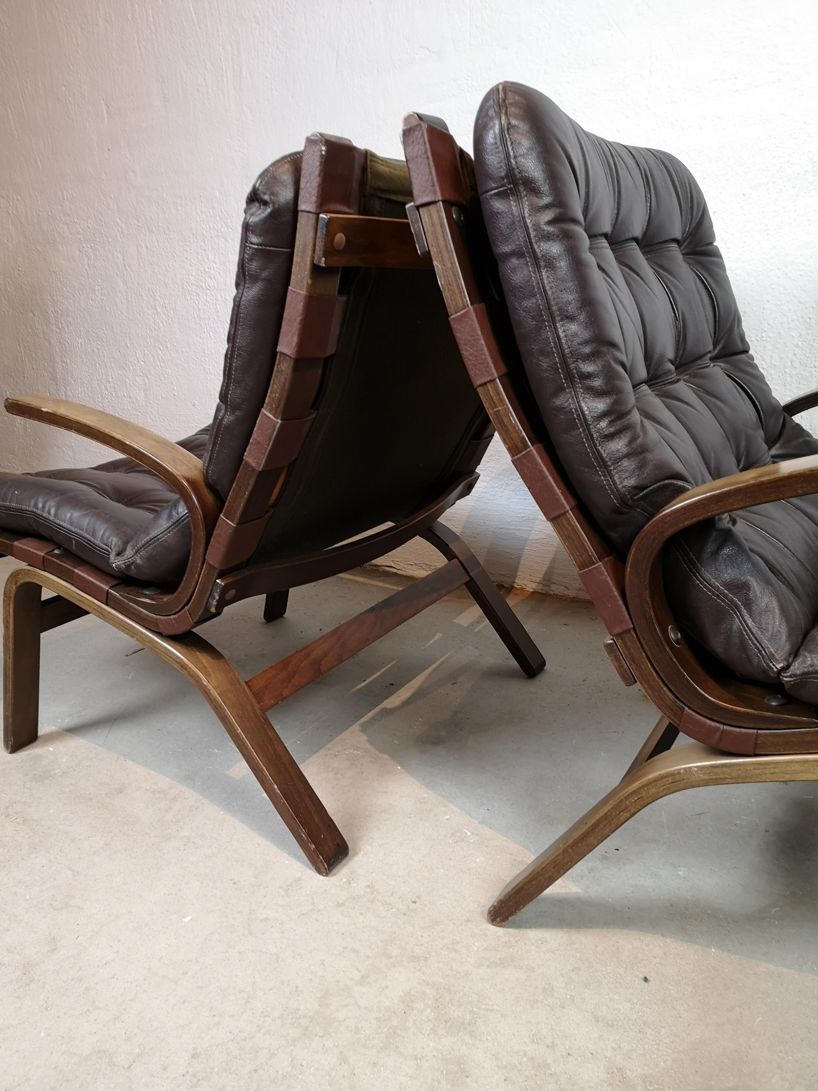 Scandinavian Modern pair of Leather Easy Chairs, 1970s In Good Condition In Hillringsberg, SE