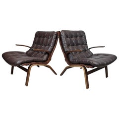 Scandinavian Modern pair of Leather Easy Chairs, 1970s