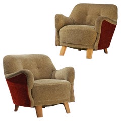 Scandinavian Modern Pair of Lounge Chairs in Beige Red Fabric & Blonde Wood