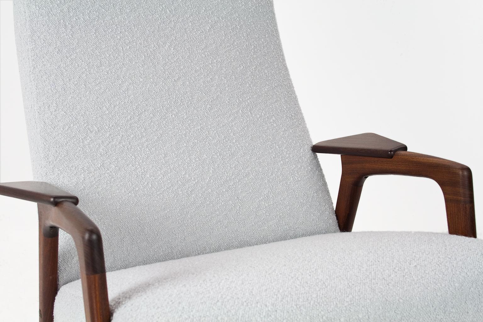 Dutch Scandinavian Modern Pair of Lounge Chairs in Teak by Yngve Ekström Ruster, 1960s