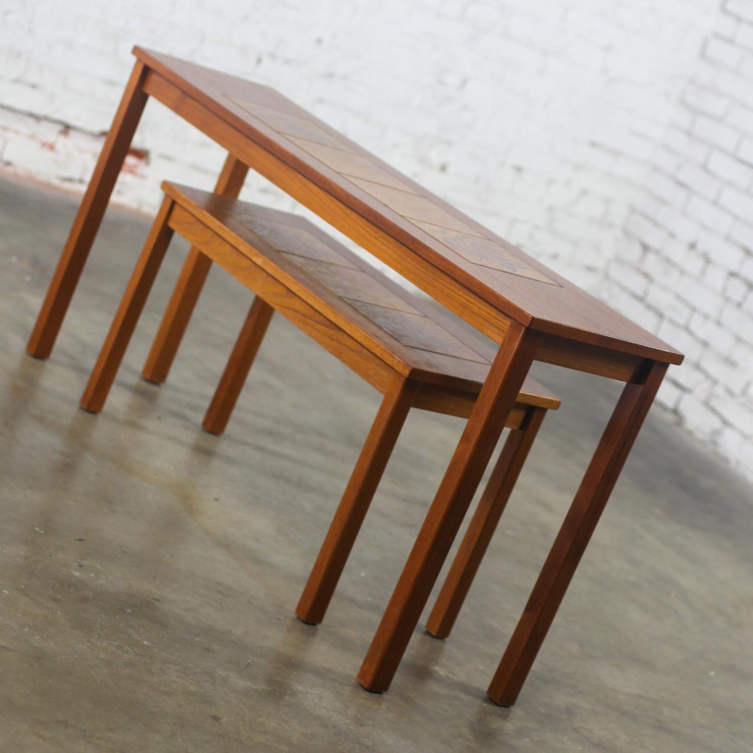 Scandinavian Modern Pair of Teak Nesting Sofa Console Tables w/Tile Insert Tops For Sale 6