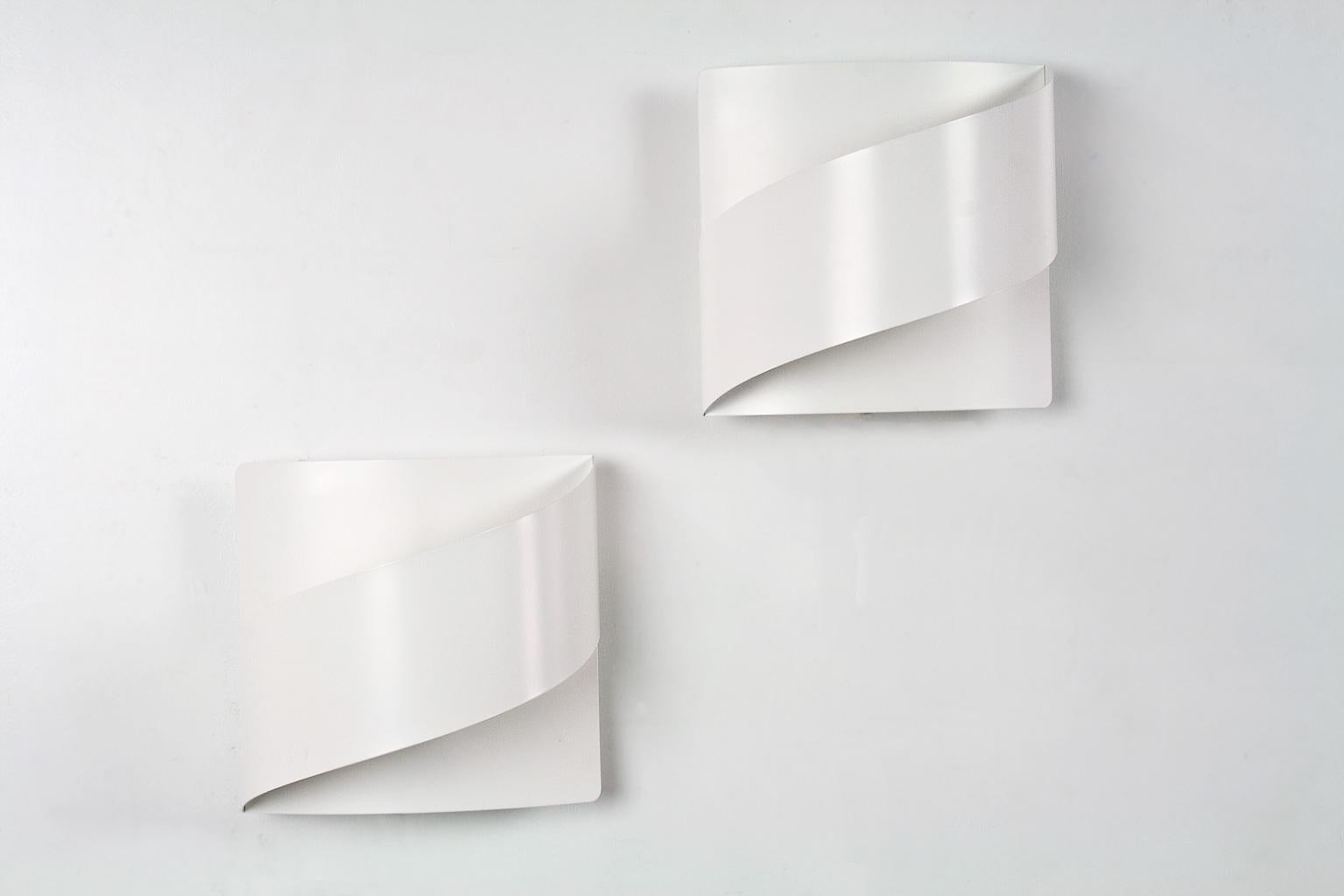 Swedish Scandinavian Modern Pair of White Metal Wall Lights by Peter Celsing