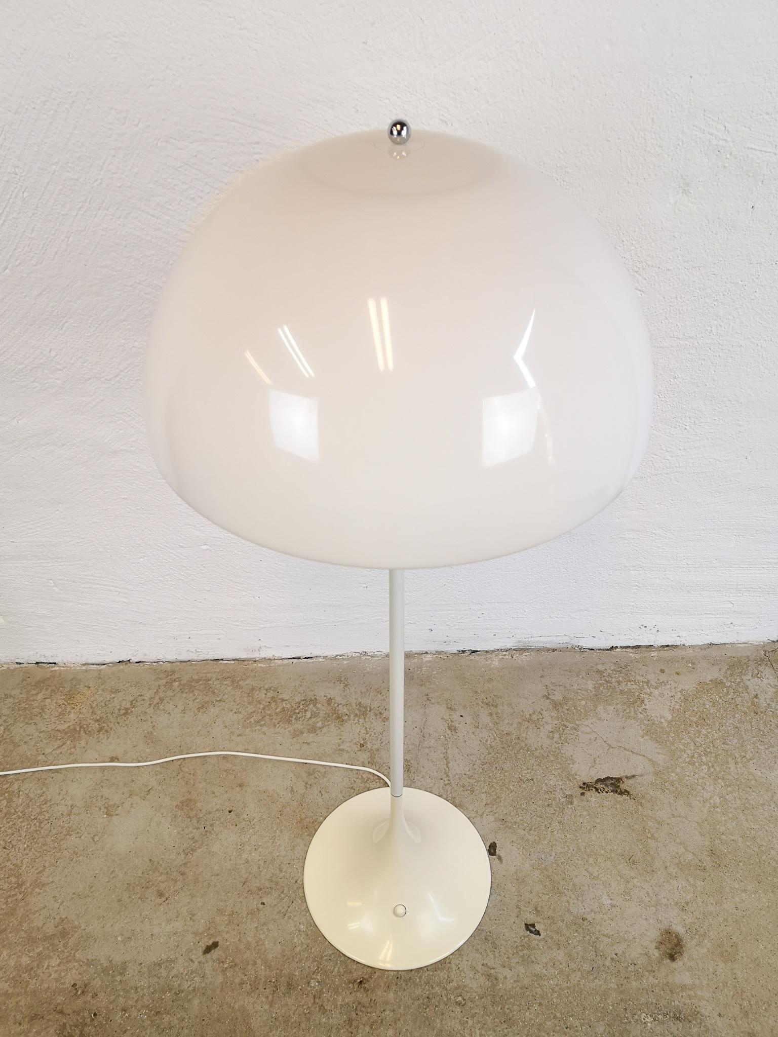 Scandinavian Modern Panthella Floor Lamp, Verner Panton, Denmark 6