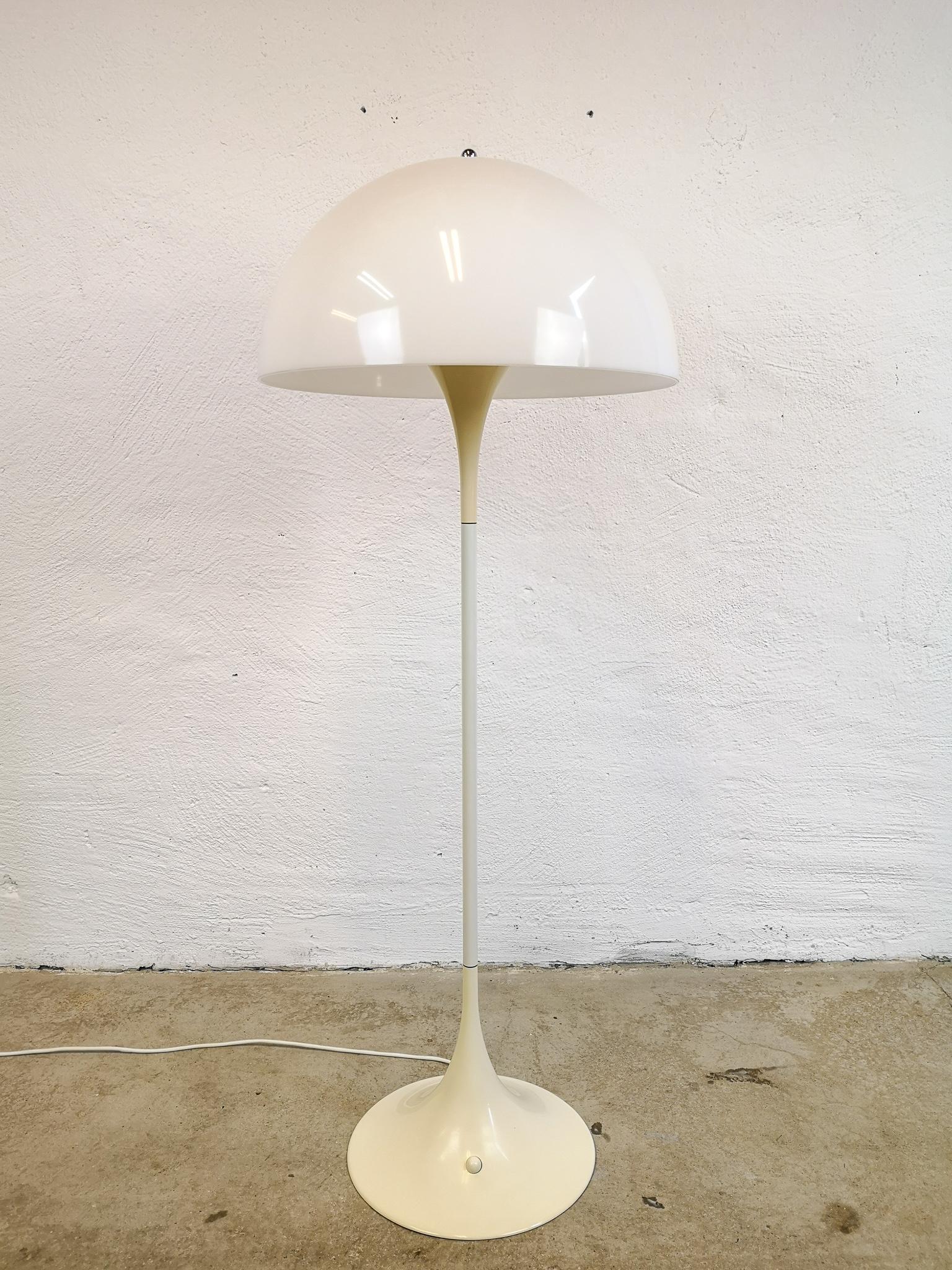 Scandinavian Modern Panthella Floor Lamp, Verner Panton, Denmark 2