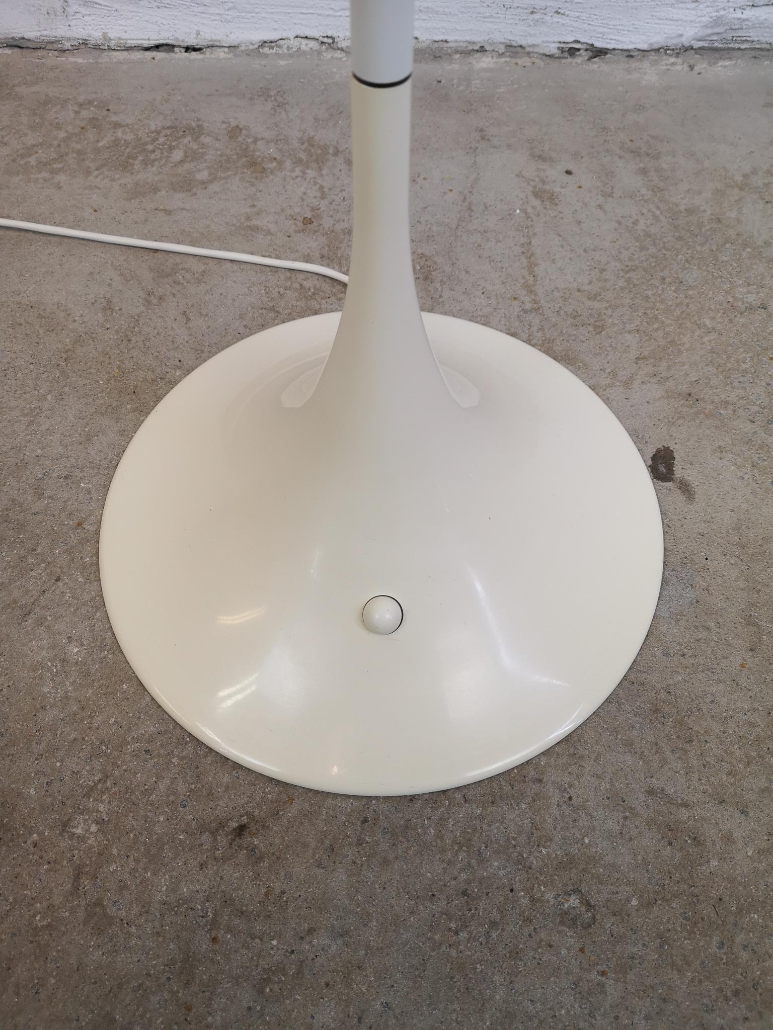 Scandinavian Modern Panthella Floor Lamp, Verner Panton, Denmark 3