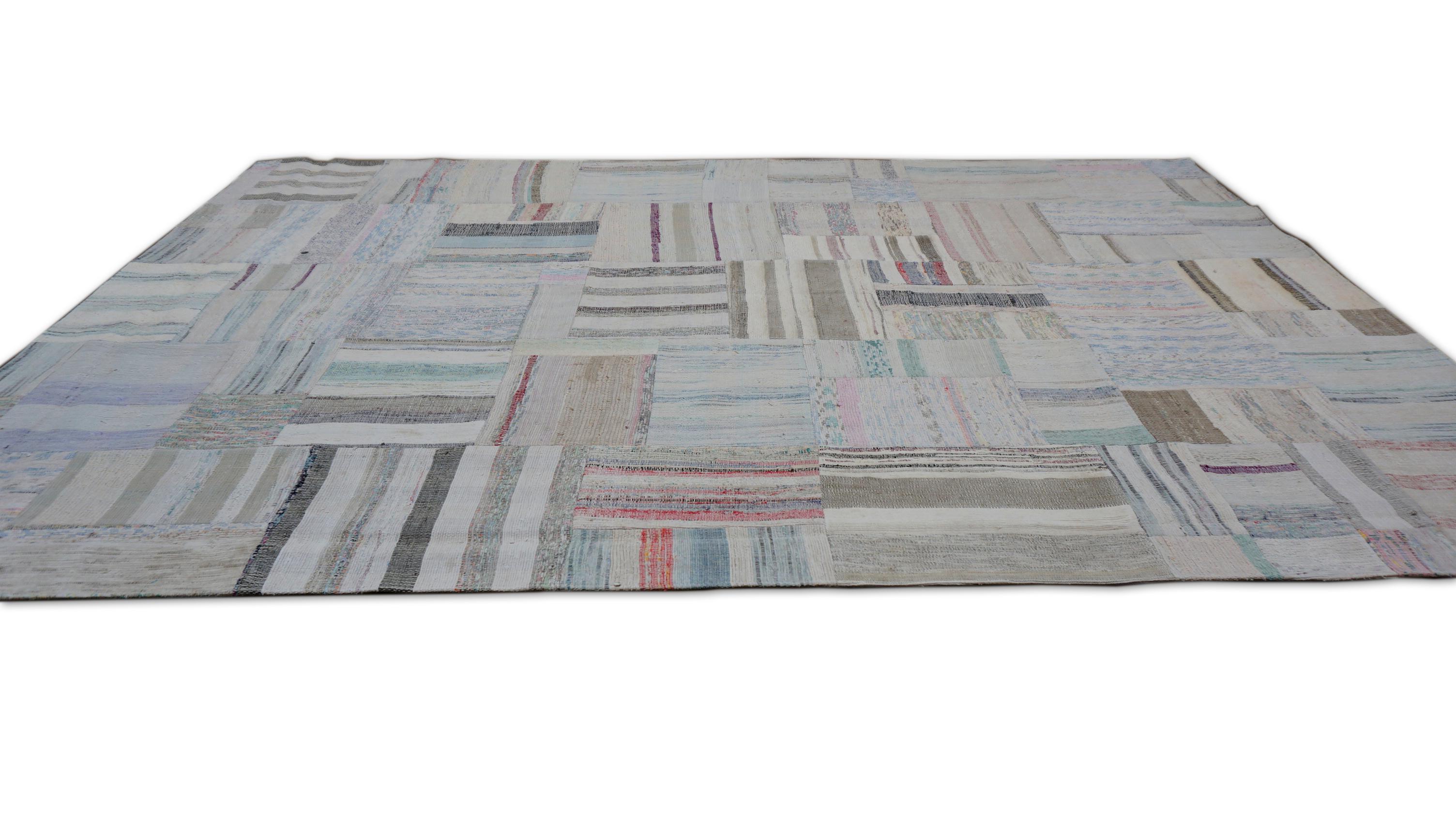 Skandinavischer moderner Vintage-Patchwork-Teppich in Pastelltönen 6'7''x9'10'' (Türkisch) im Angebot