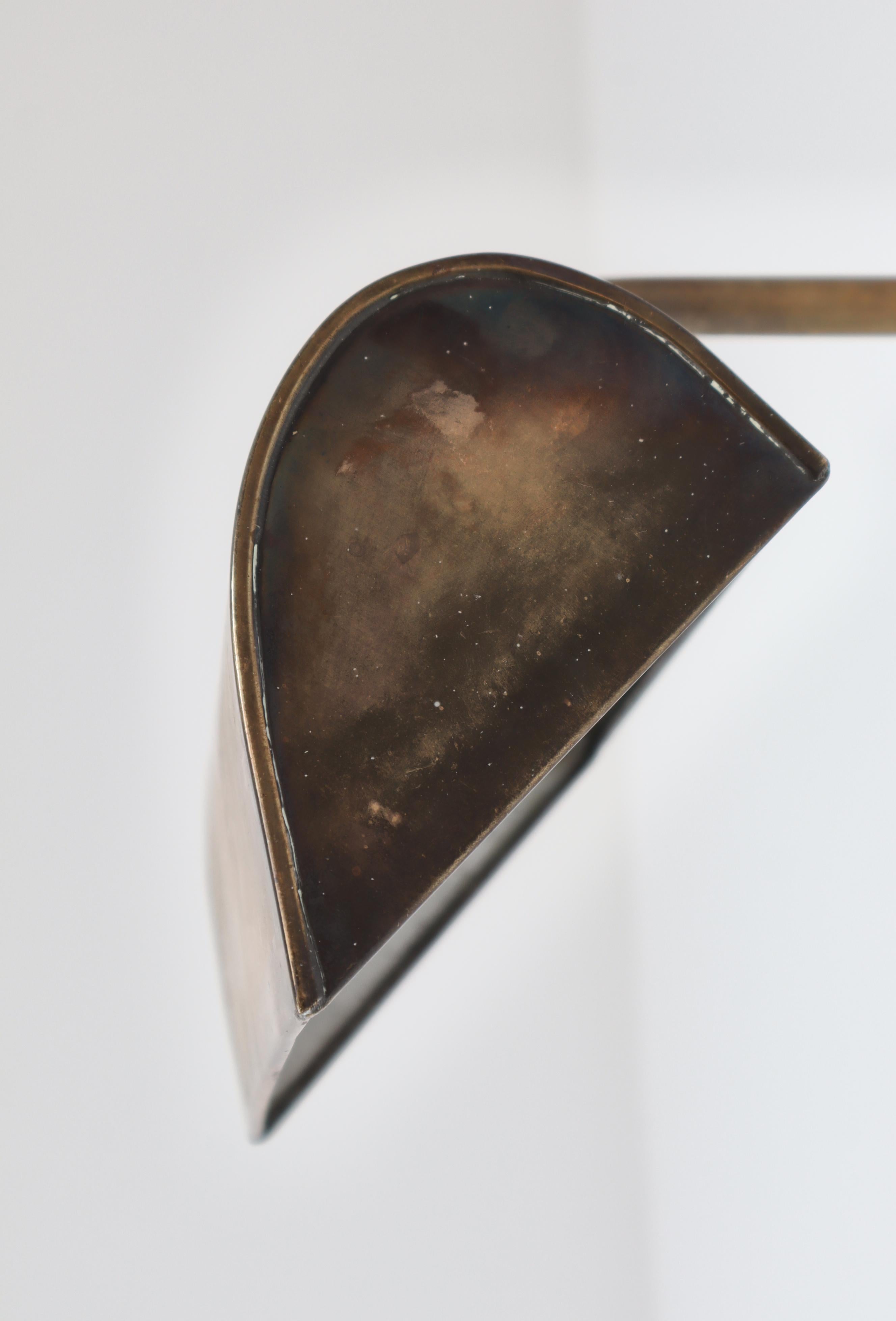 Lampada da parete in ottone patinato The Modern Scandinavian di Palle Suenson, Danimarca, anni '30 in vendita 4