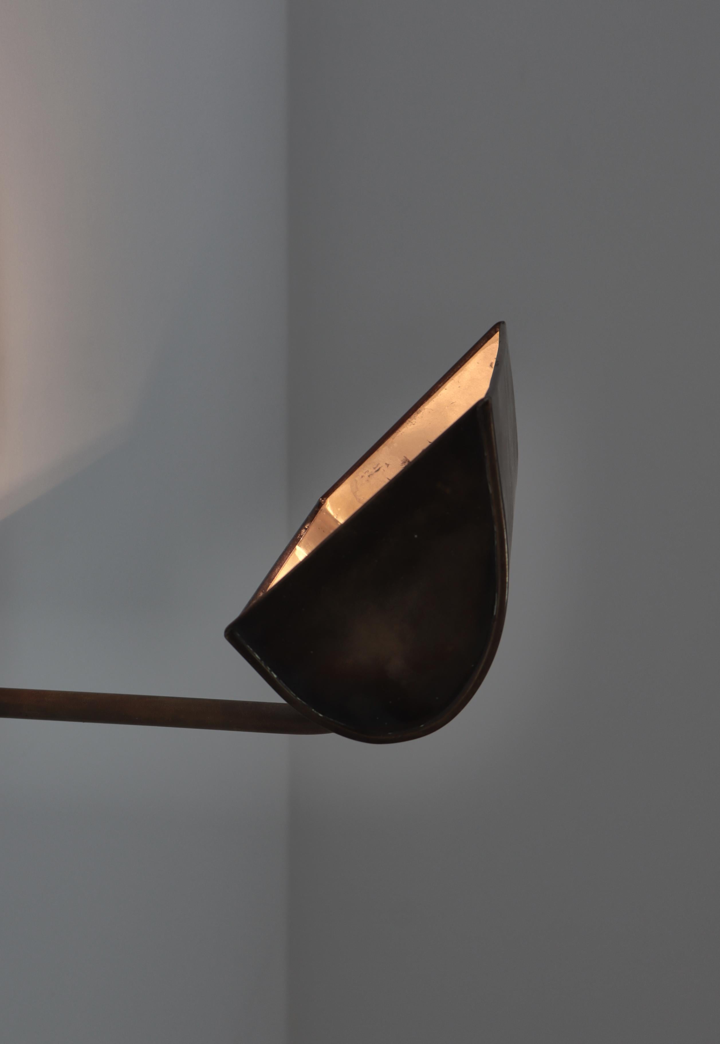 Danese Lampada da parete in ottone patinato The Modern Scandinavian di Palle Suenson, Danimarca, anni '30 in vendita