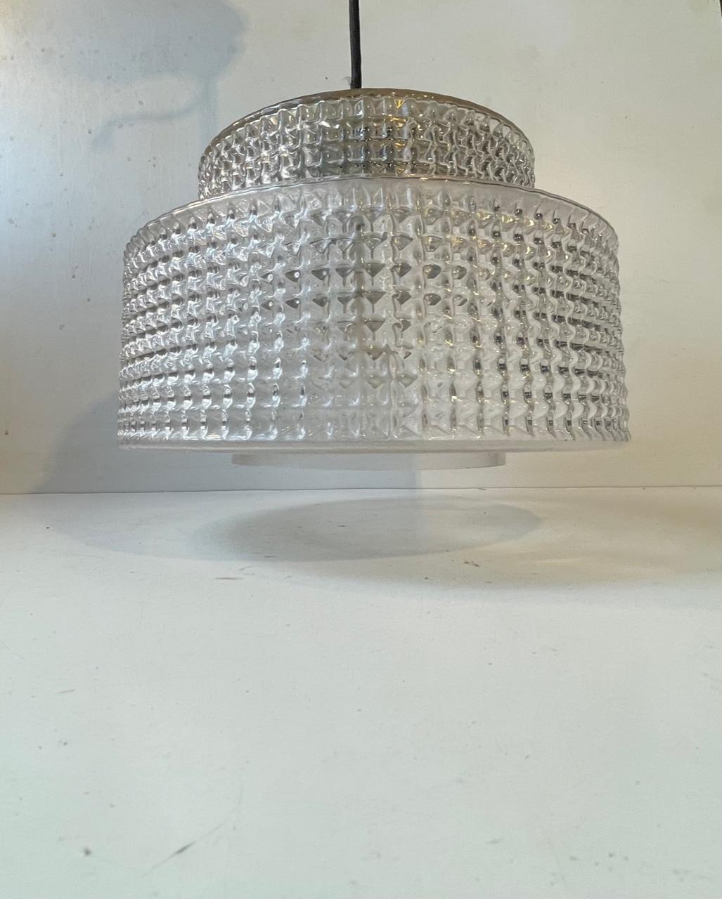 Scandinavian Modern Pendant Ceiling Light in Diamond Pattern Glass, Vitrika 60s For Sale 2