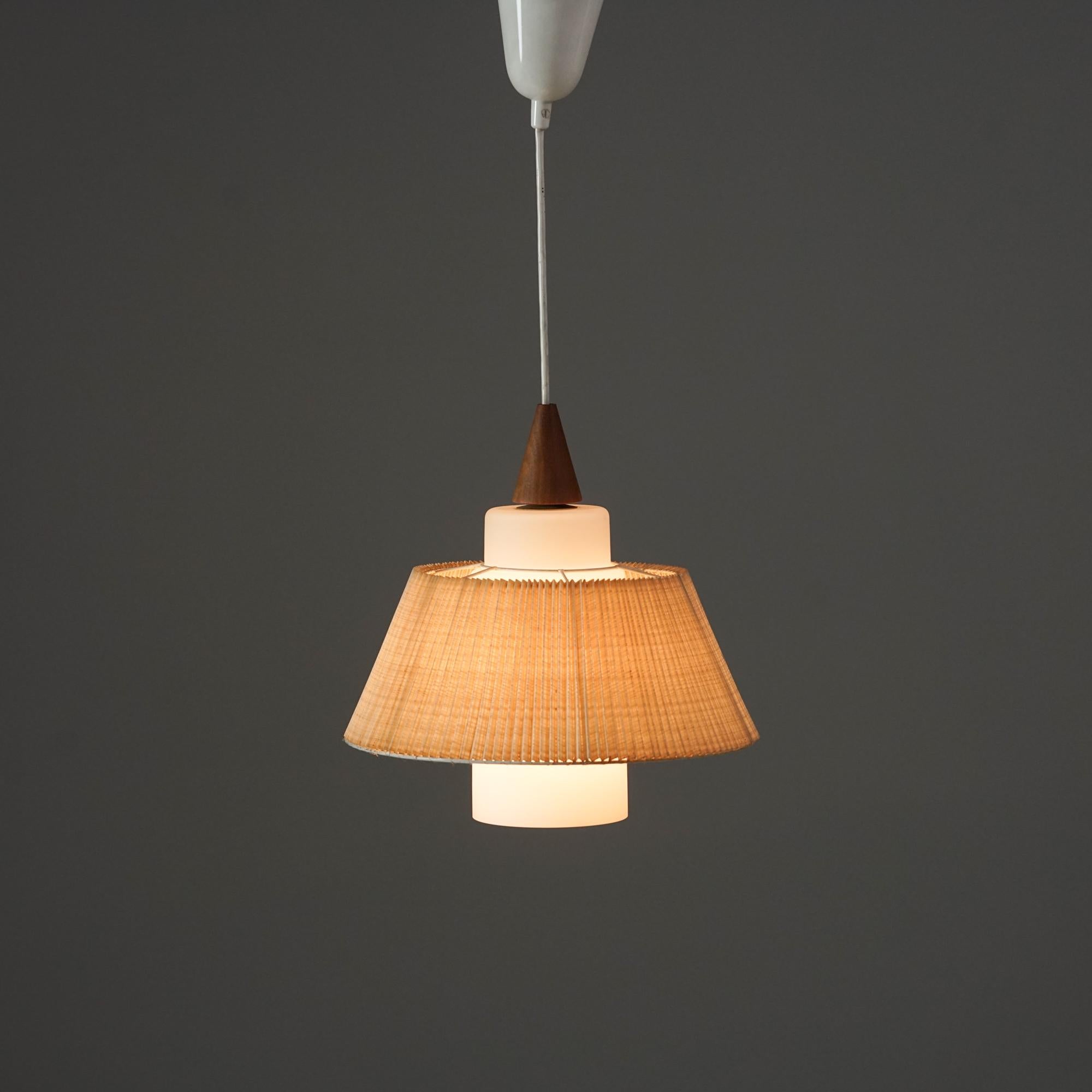 Suspension moderne scandinave, Idman Oy, années 1950 Bon état - En vente à Helsinki, Uusimaa