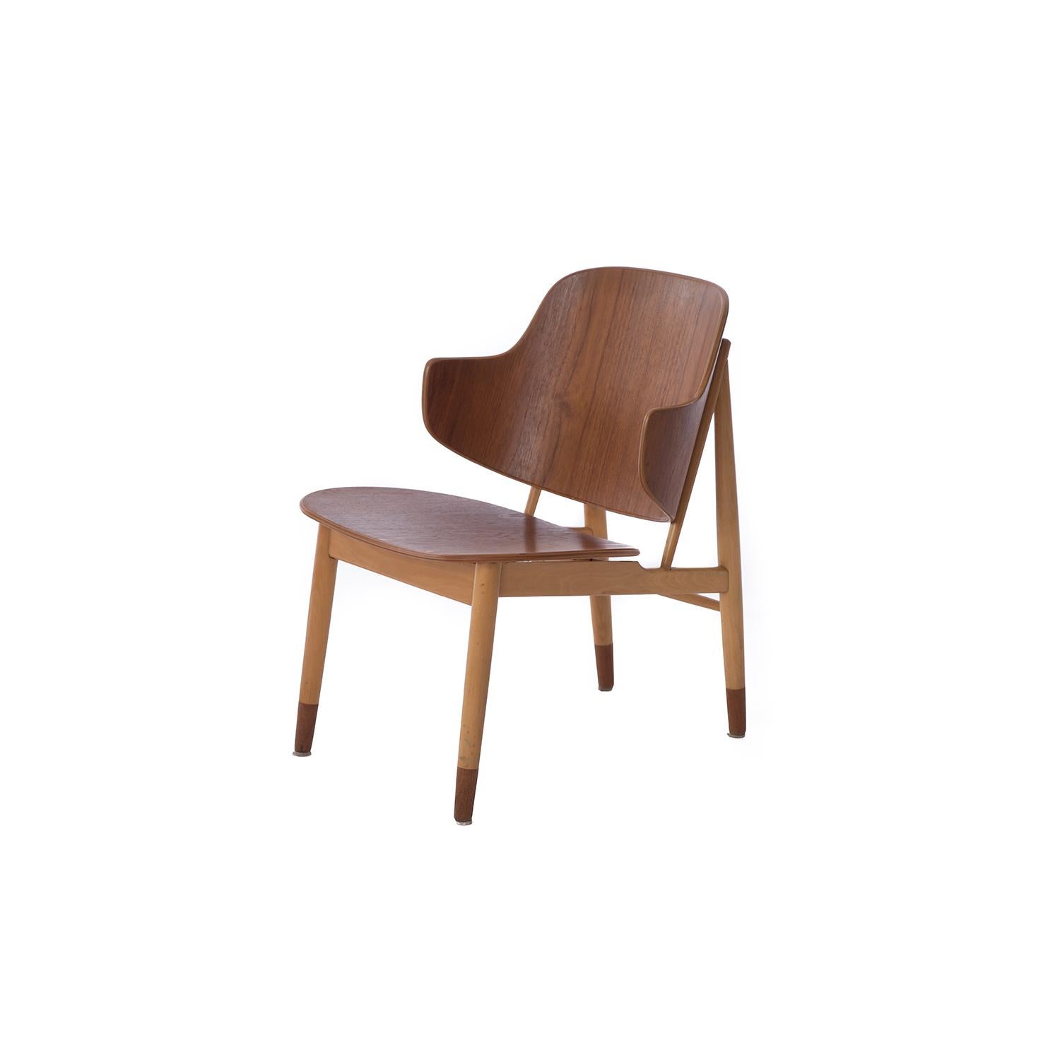 Scandinavian Modern Penguin Side Chair For Sale 1