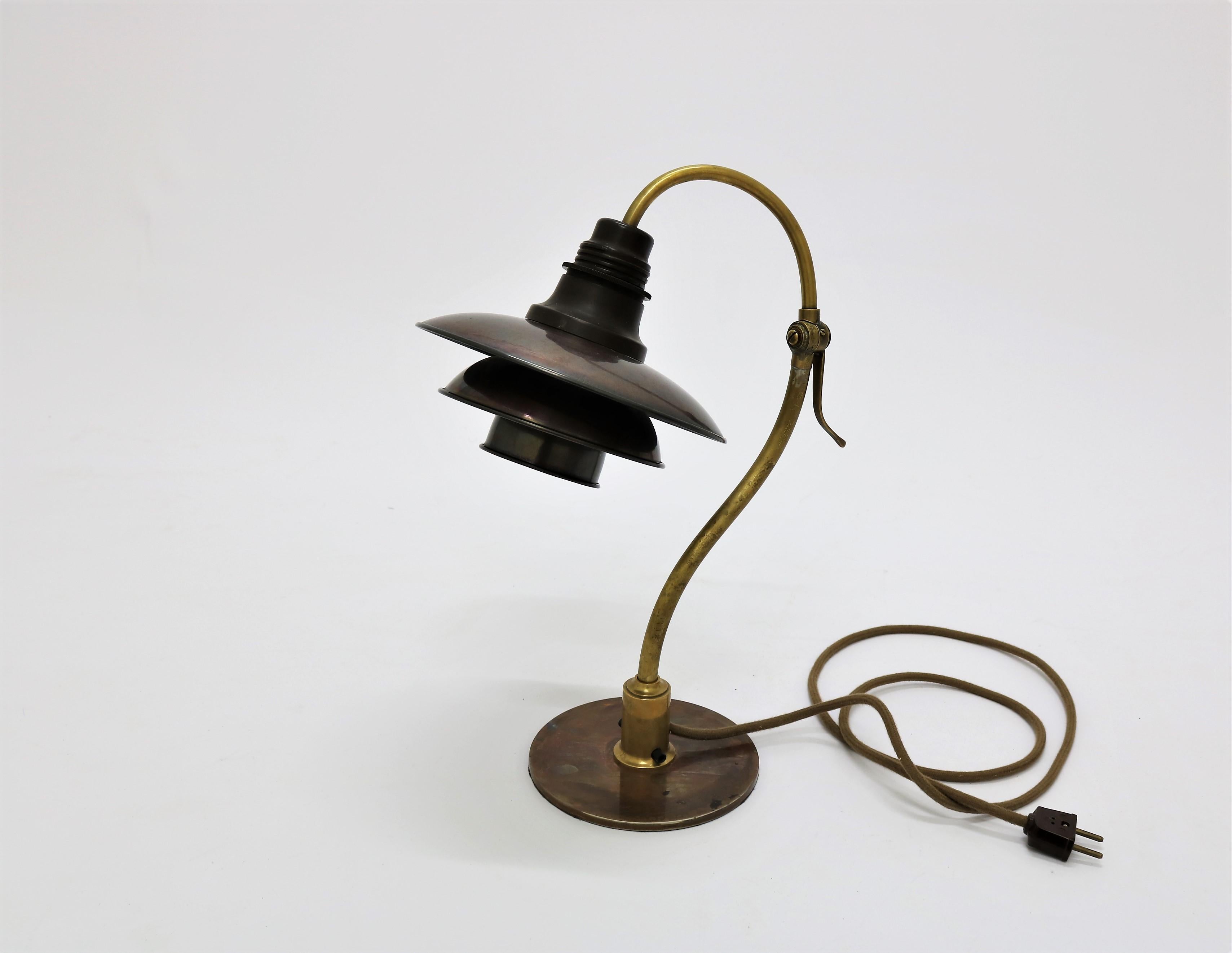 Scandinavian Modern PH Desk Lamp in Brass with Copper Shades by Poul Henningsen 7