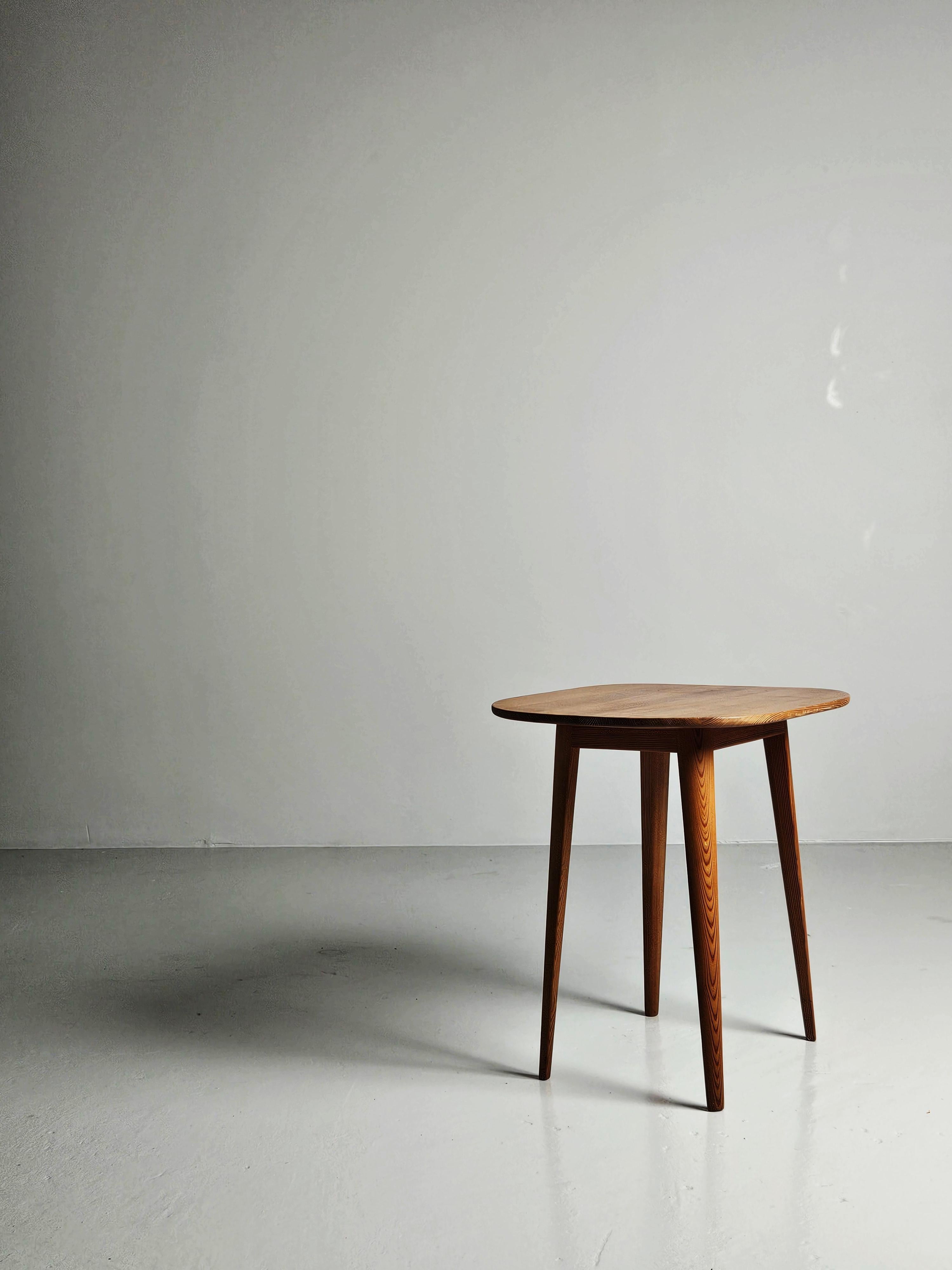 20th Century Scandinavian modern pine side table by Carl Malmsten, 1950s, Sweden For Sale