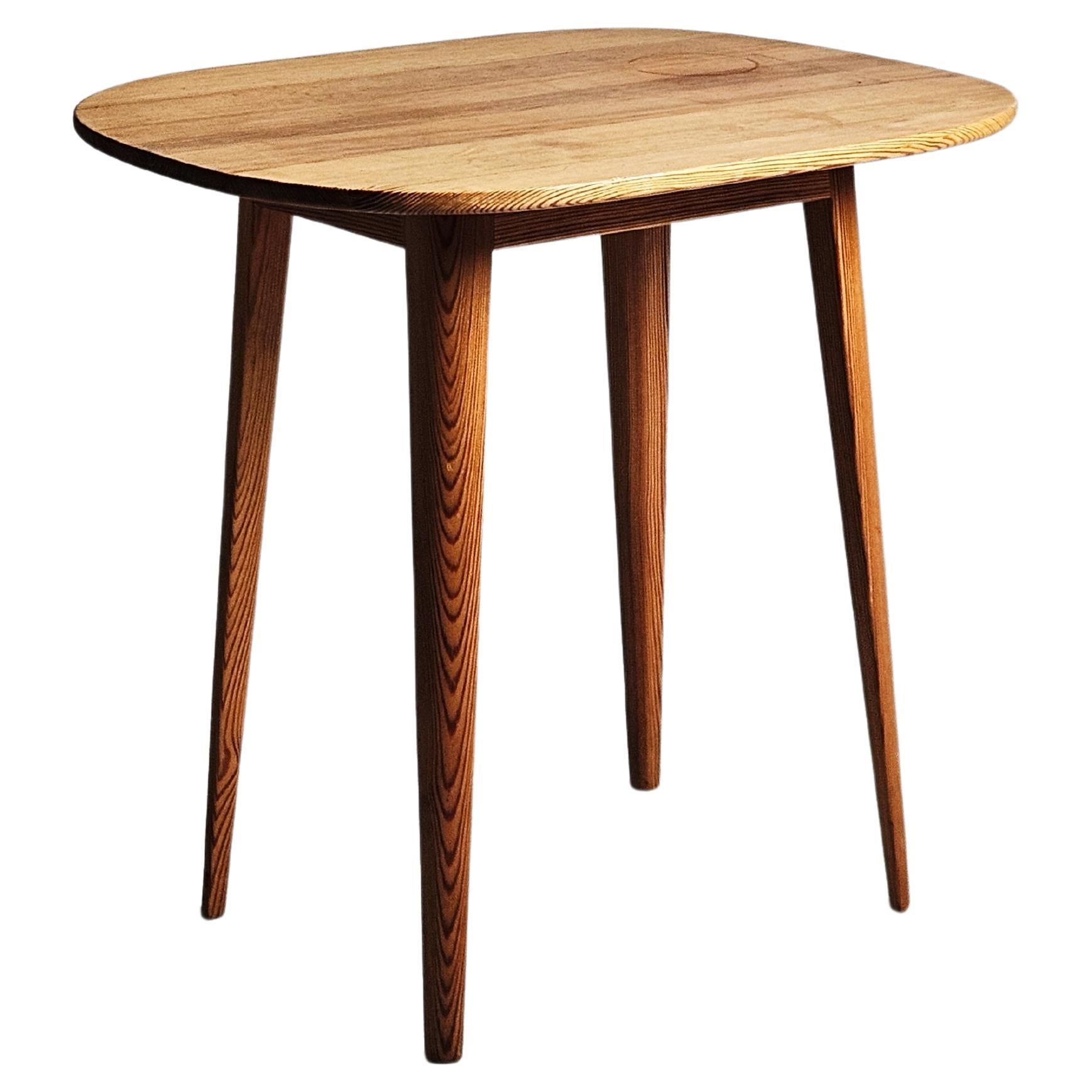 Scandinavian modern pine side table by Carl Malmsten, 1950s, Sweden For Sale