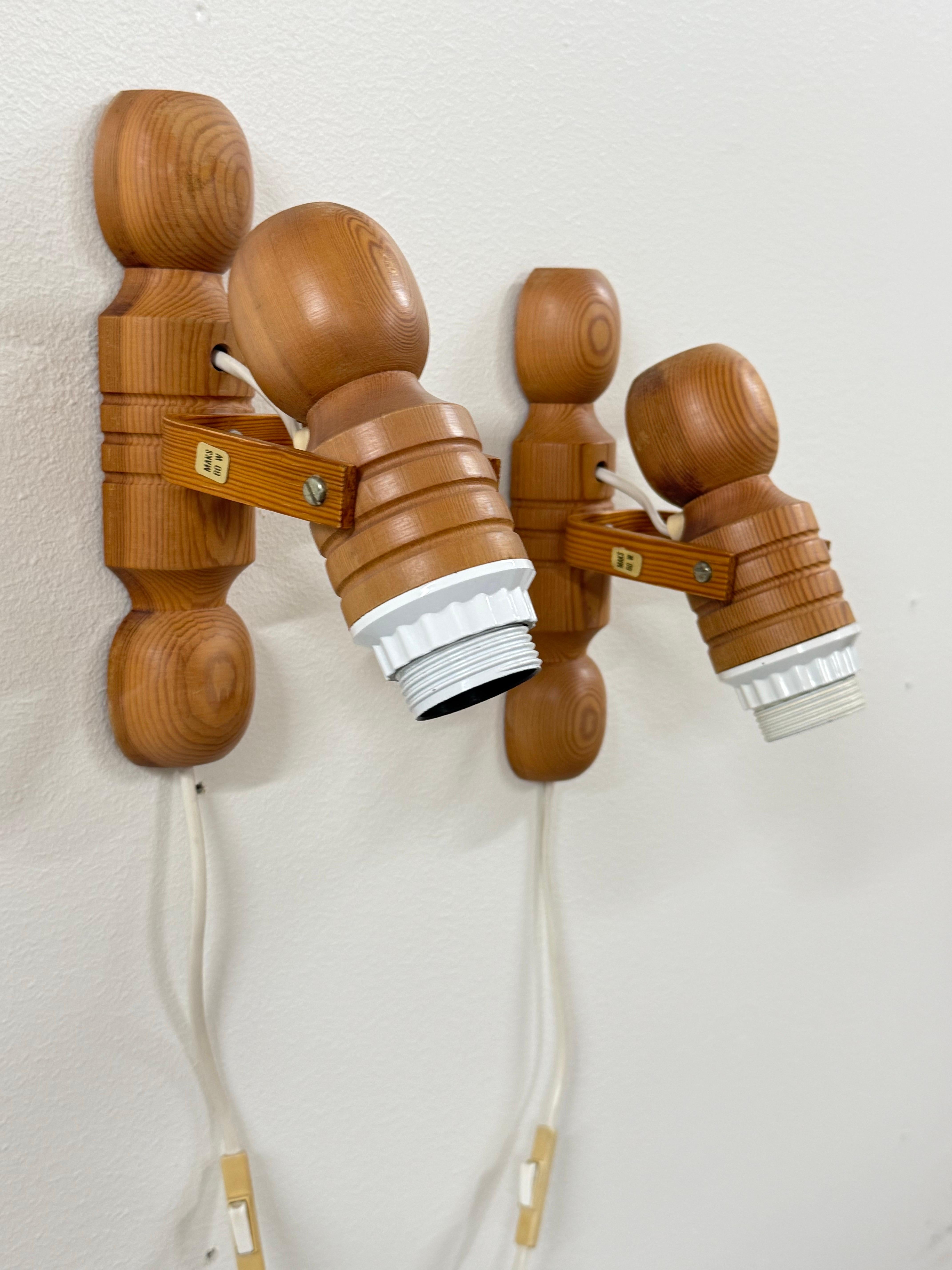 Lampade da parete in pino The Modern Scandinavian, anni '70 in vendita 2