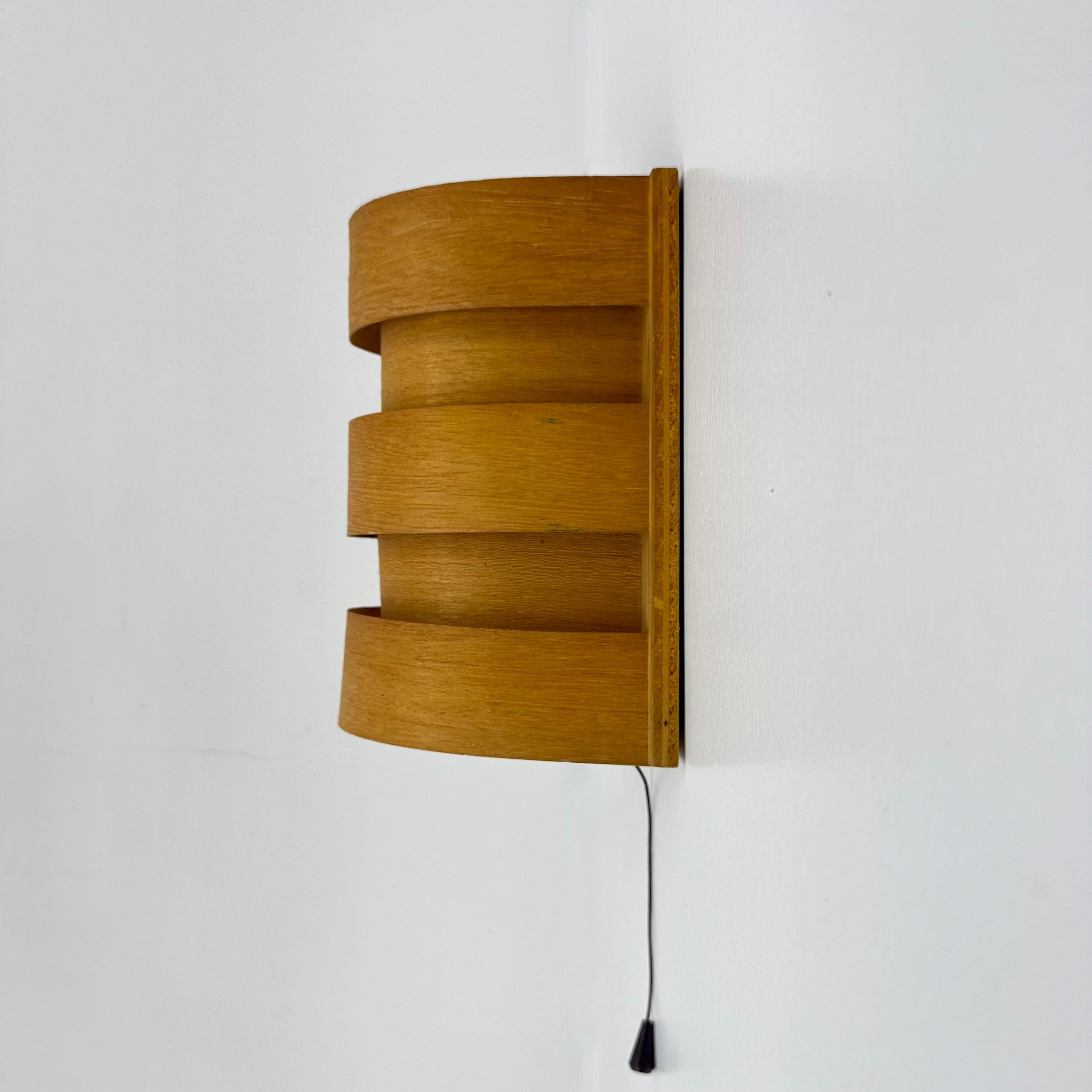 Scandinavian Modern Pine Wall Light by Hans Agne Jakobsson for Markaryd, Sweden For Sale 6
